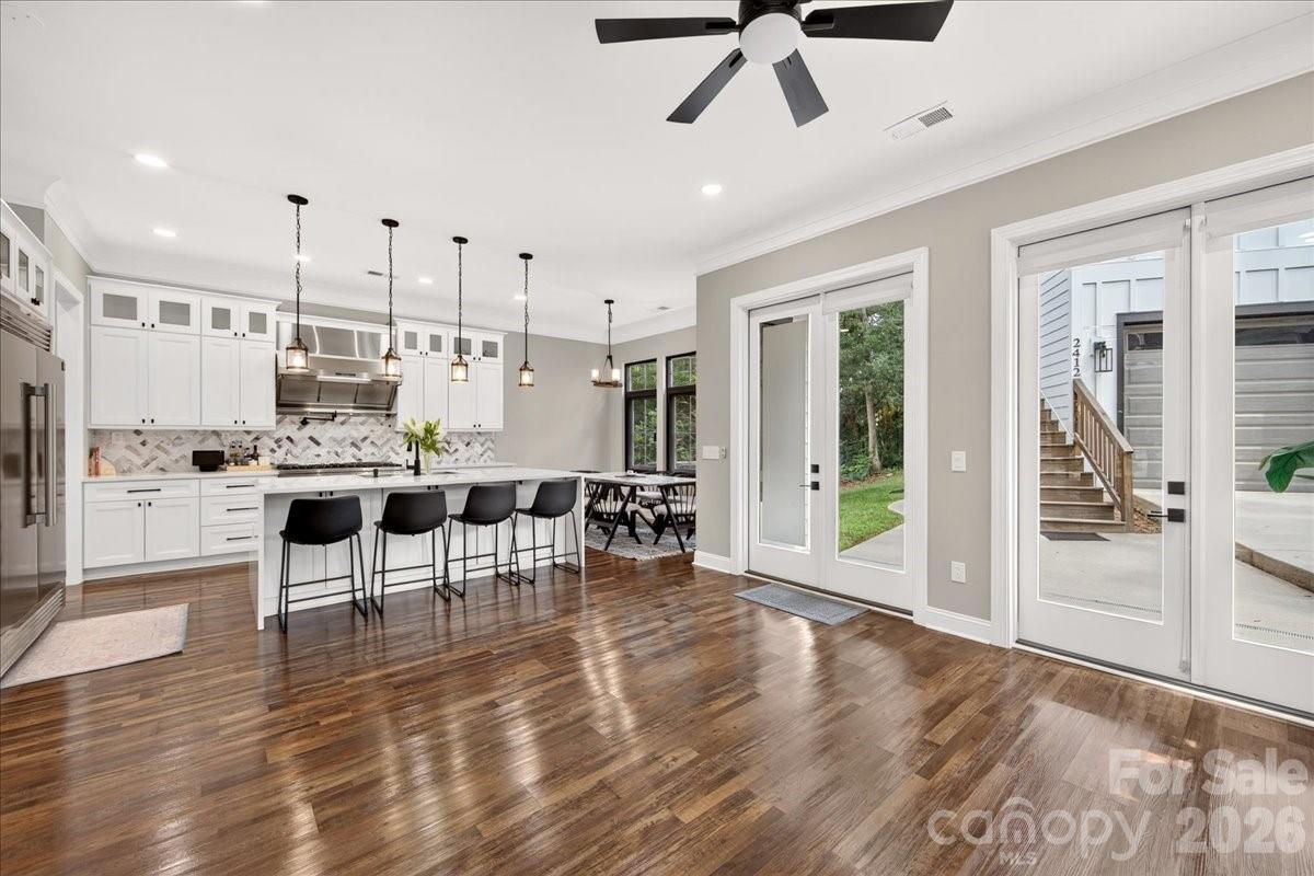 2200 Stratford Avenue — Charlotte
