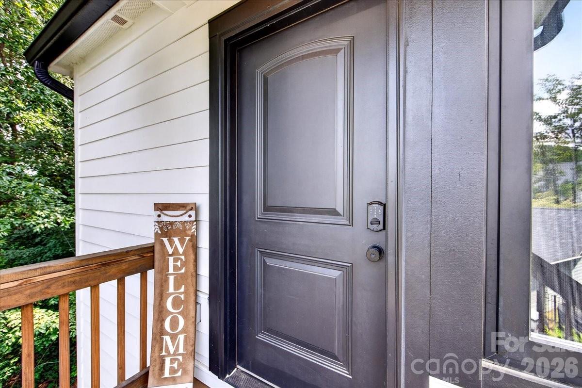 2200 Stratford Avenue — Charlotte