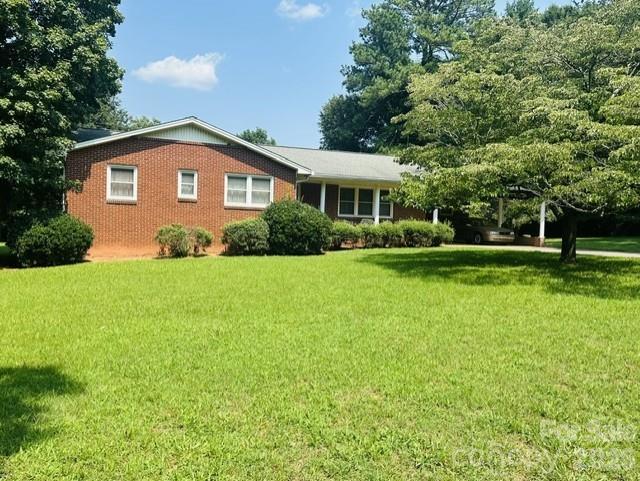 1424 N Post Road — Shelby