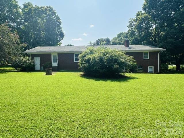 1424 N Post Road — Shelby