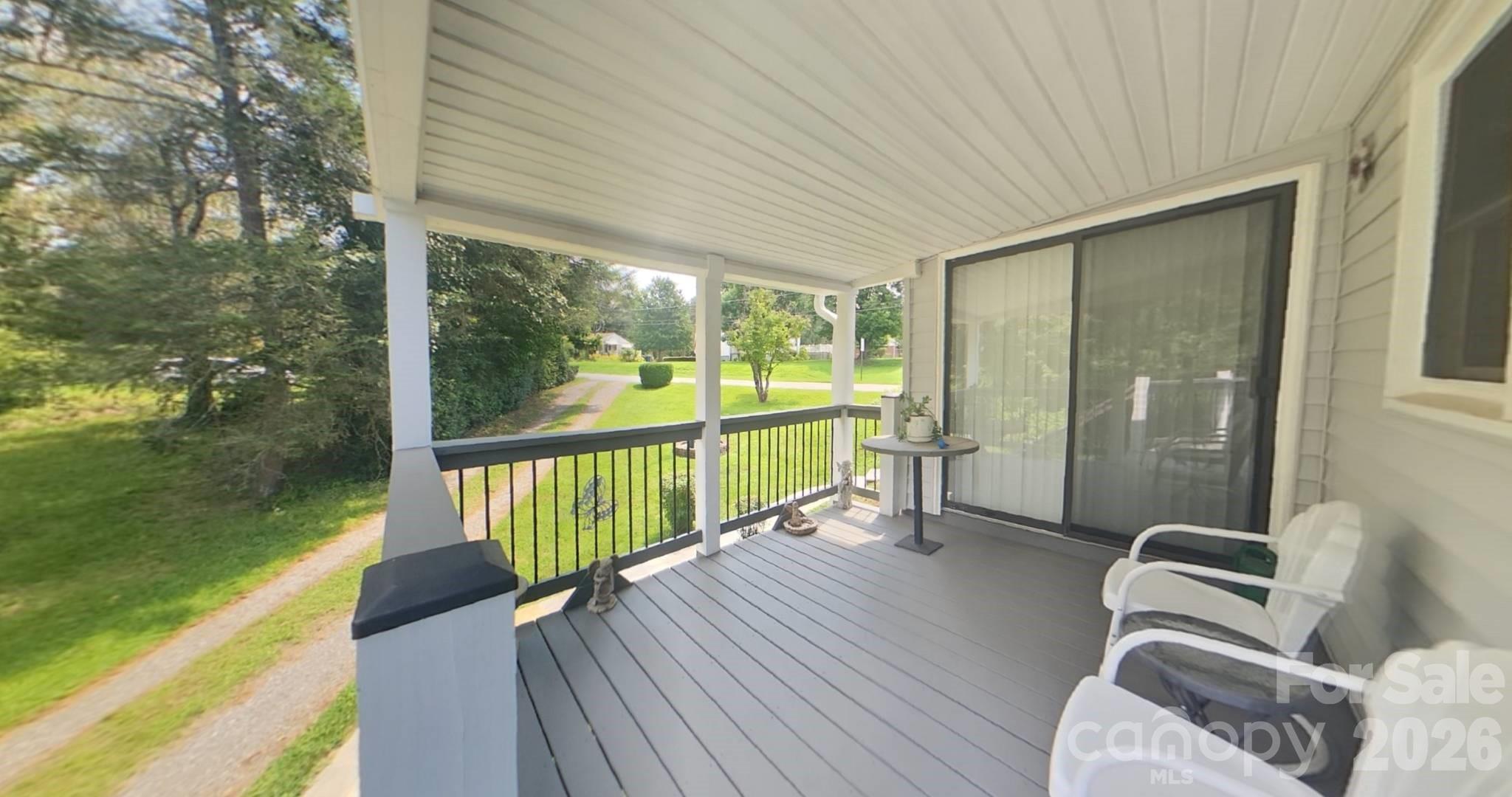 214 Governors View Road — Asheville