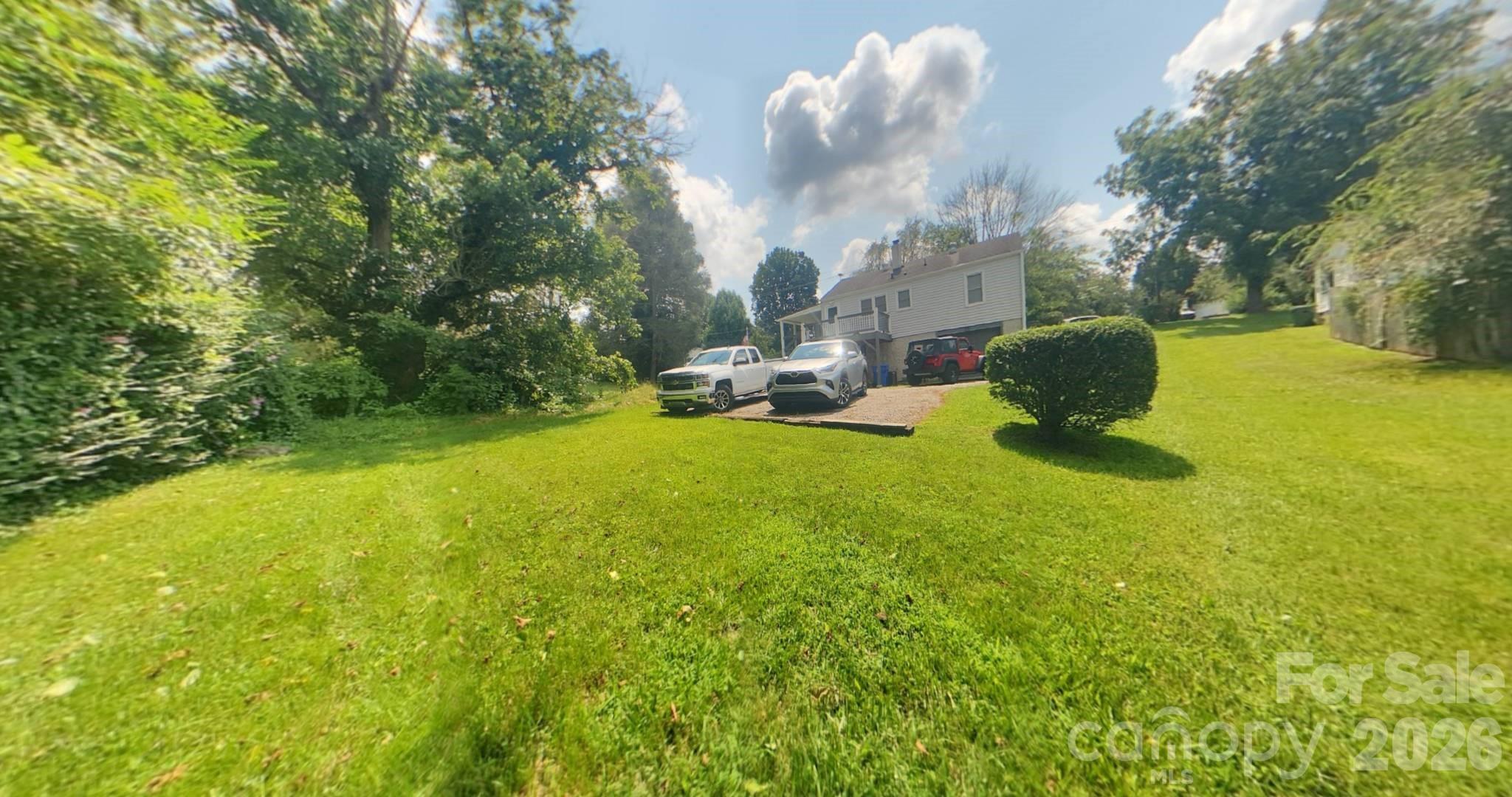 214 Governors View Road — Asheville