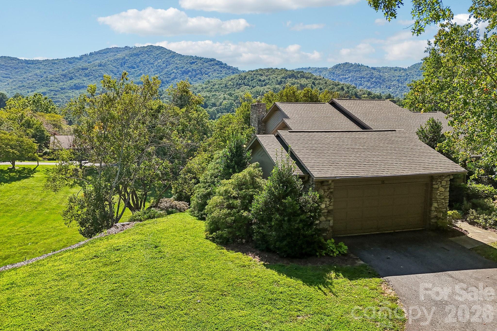 15 Stony Ridge — Asheville