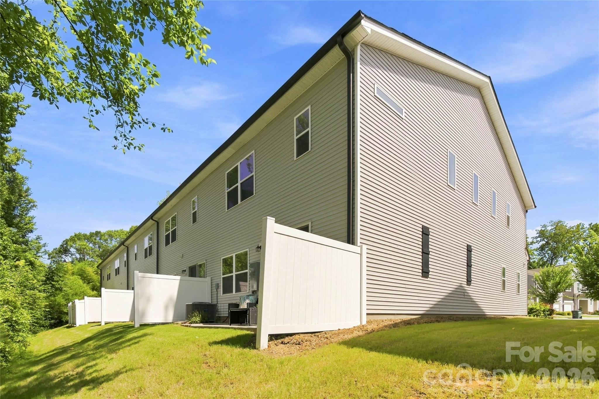 5320 Somerset Hill Lane — Charlotte