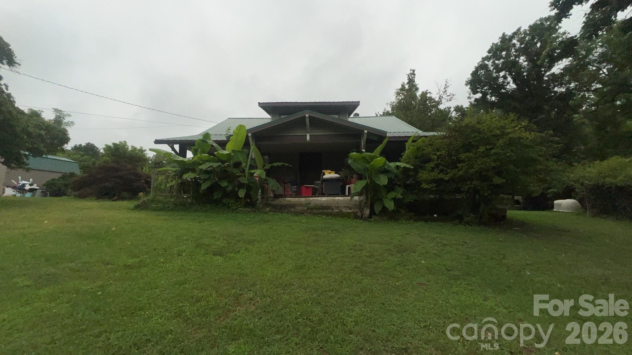 5 Eller Cove Road — Weaverville