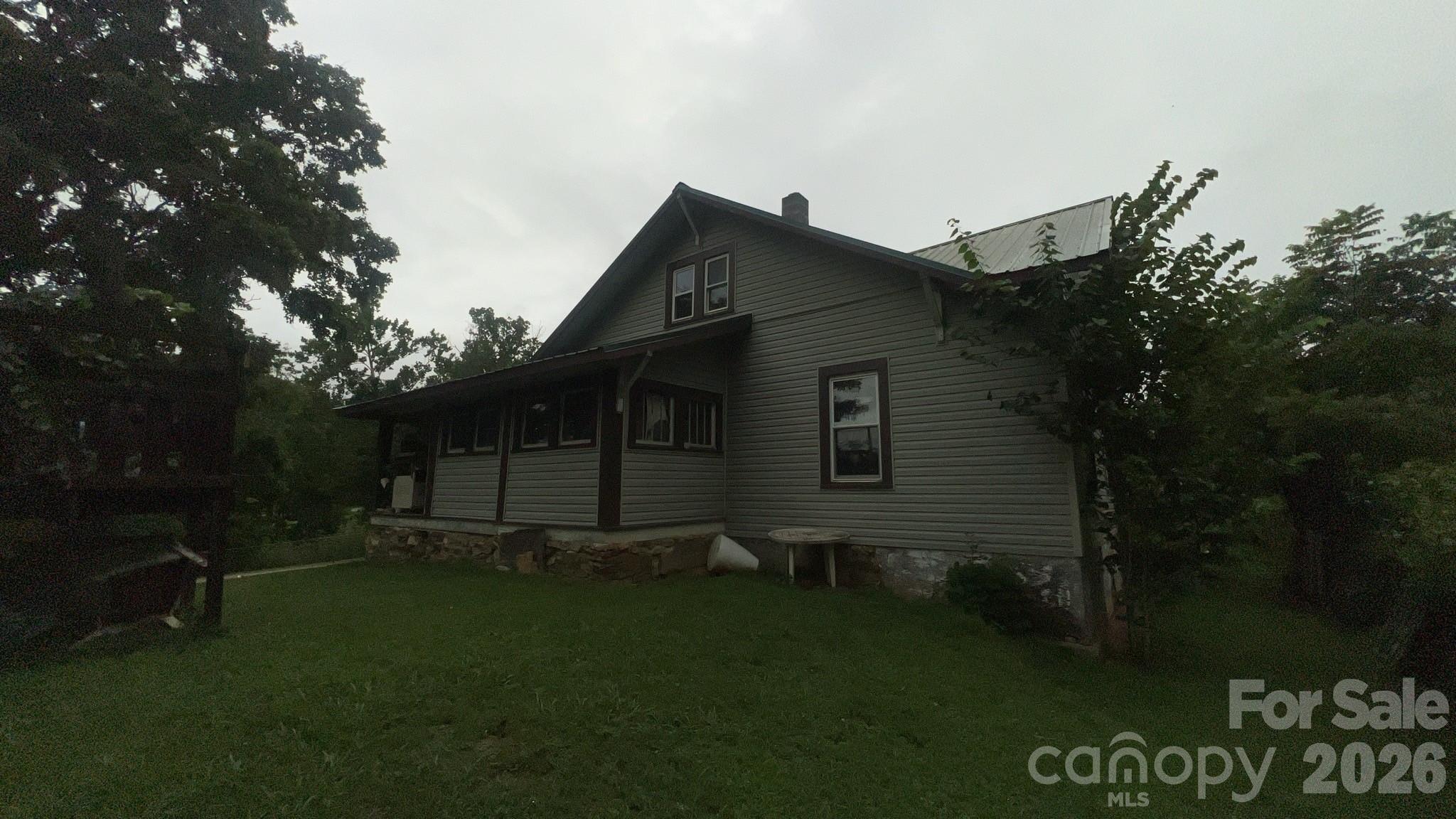 5 Eller Cove Road — Weaverville