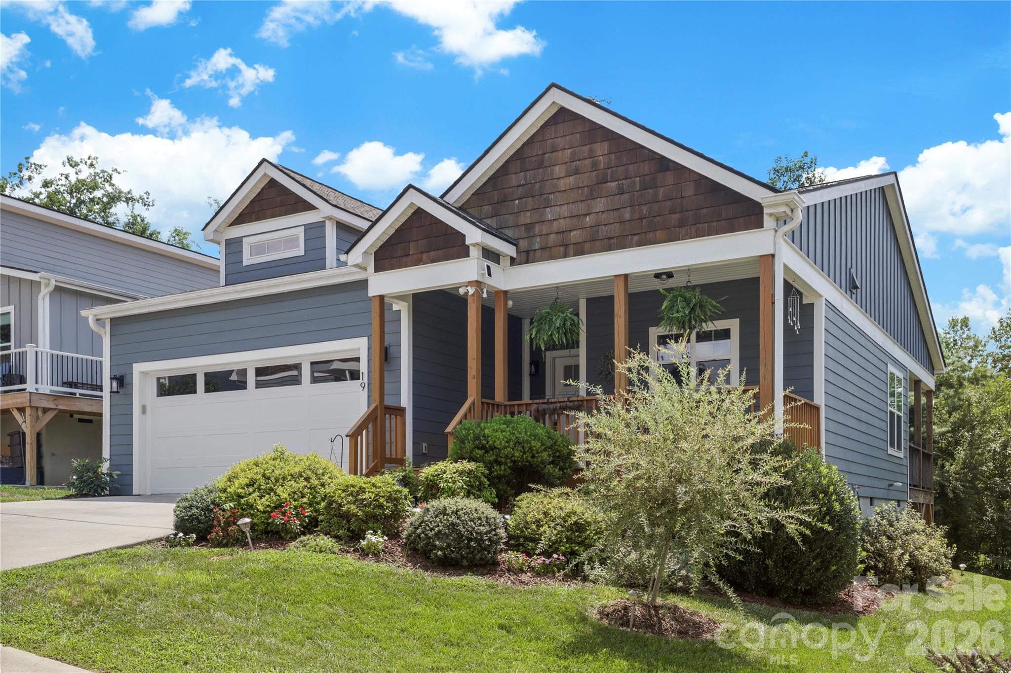 19 Woodbridge Park Drive — Asheville