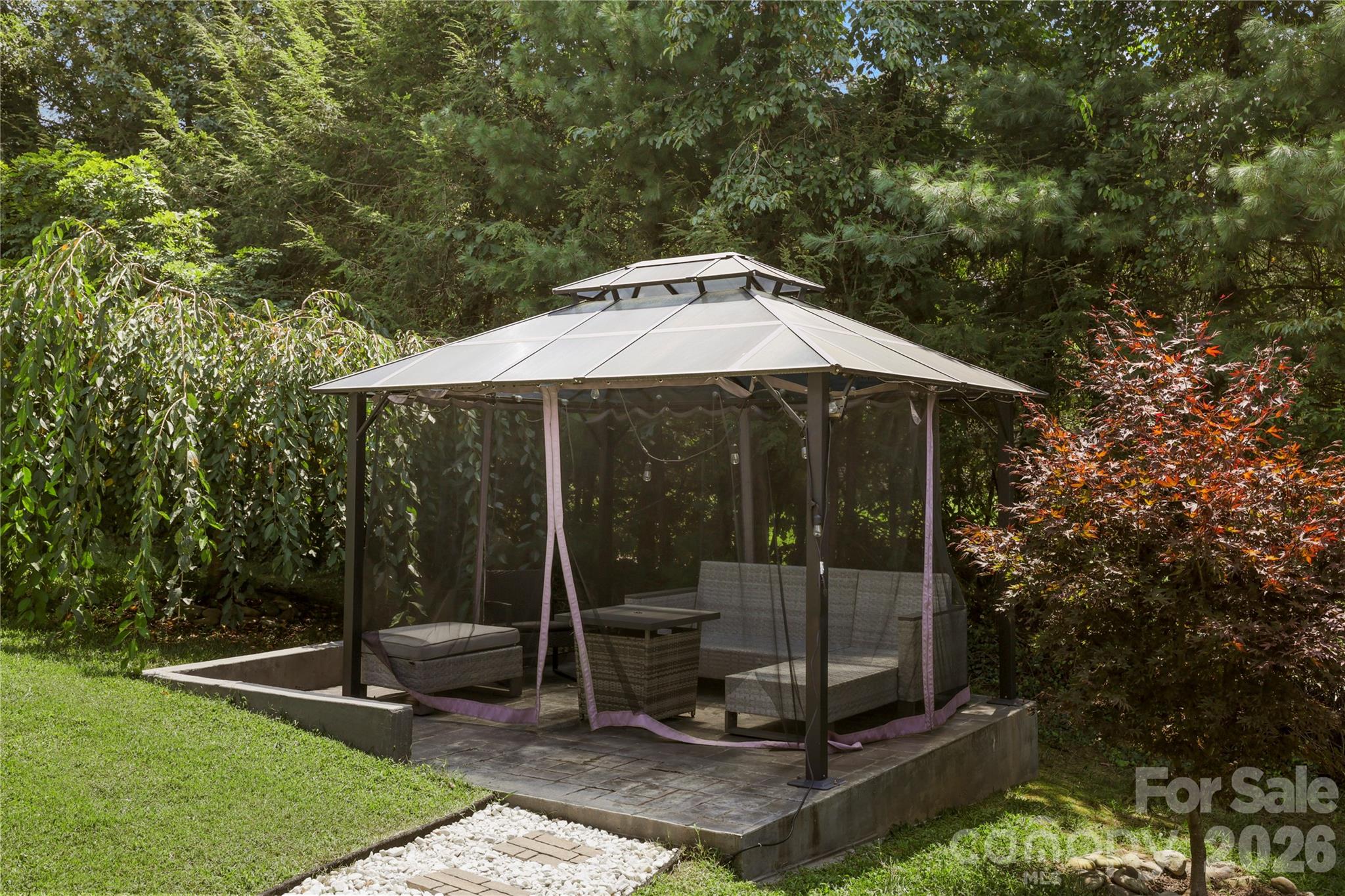19 Woodbridge Park Drive — Asheville