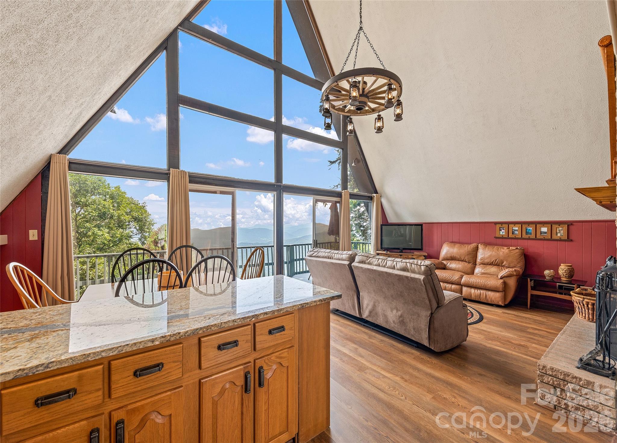350 Quail Ridge Drive — Maggie Valley