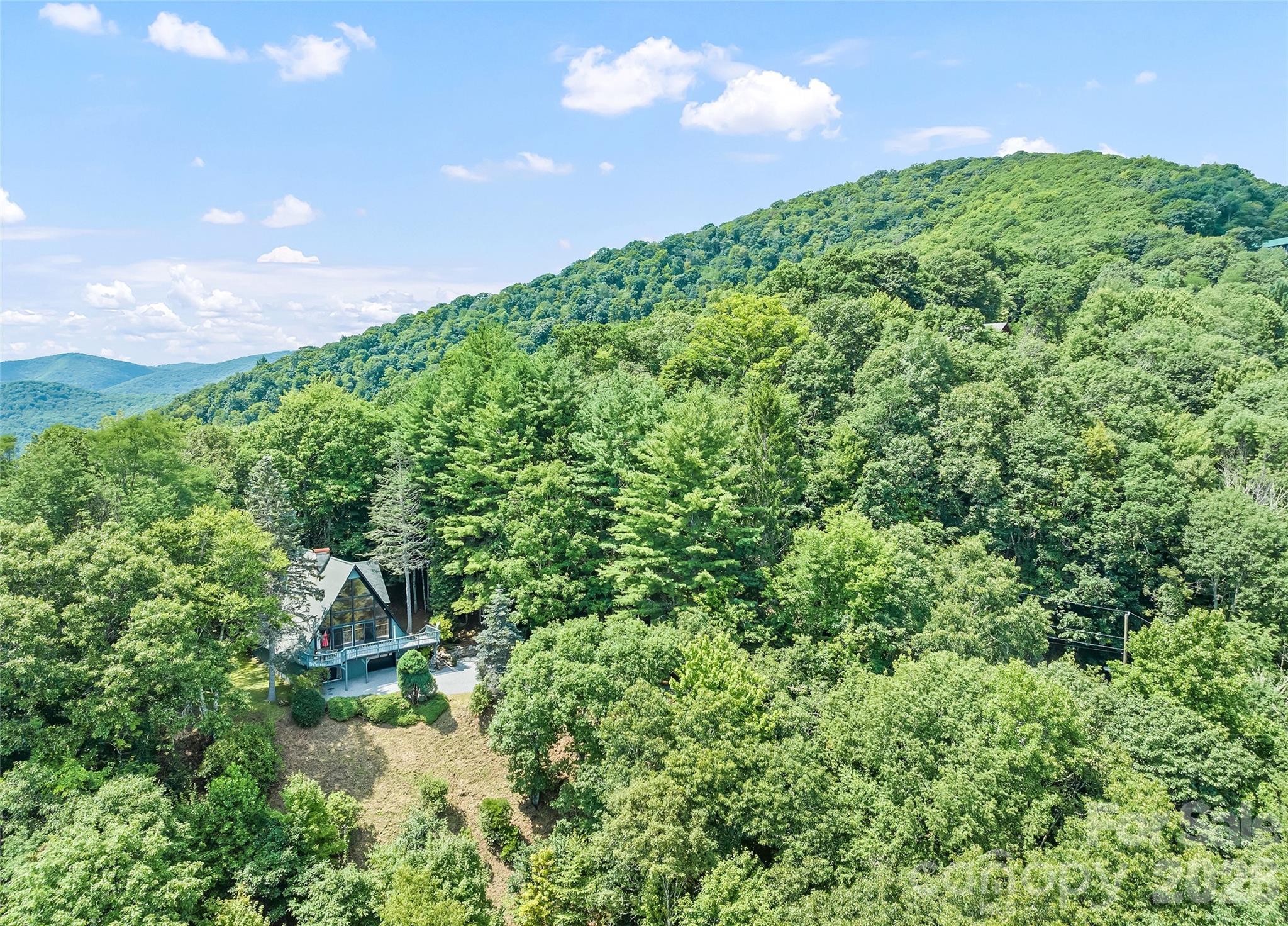 350 Quail Ridge Drive — Maggie Valley