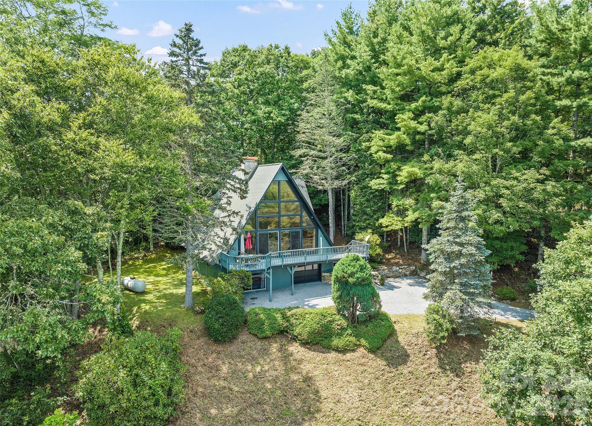 350 Quail Ridge Drive — Maggie Valley
