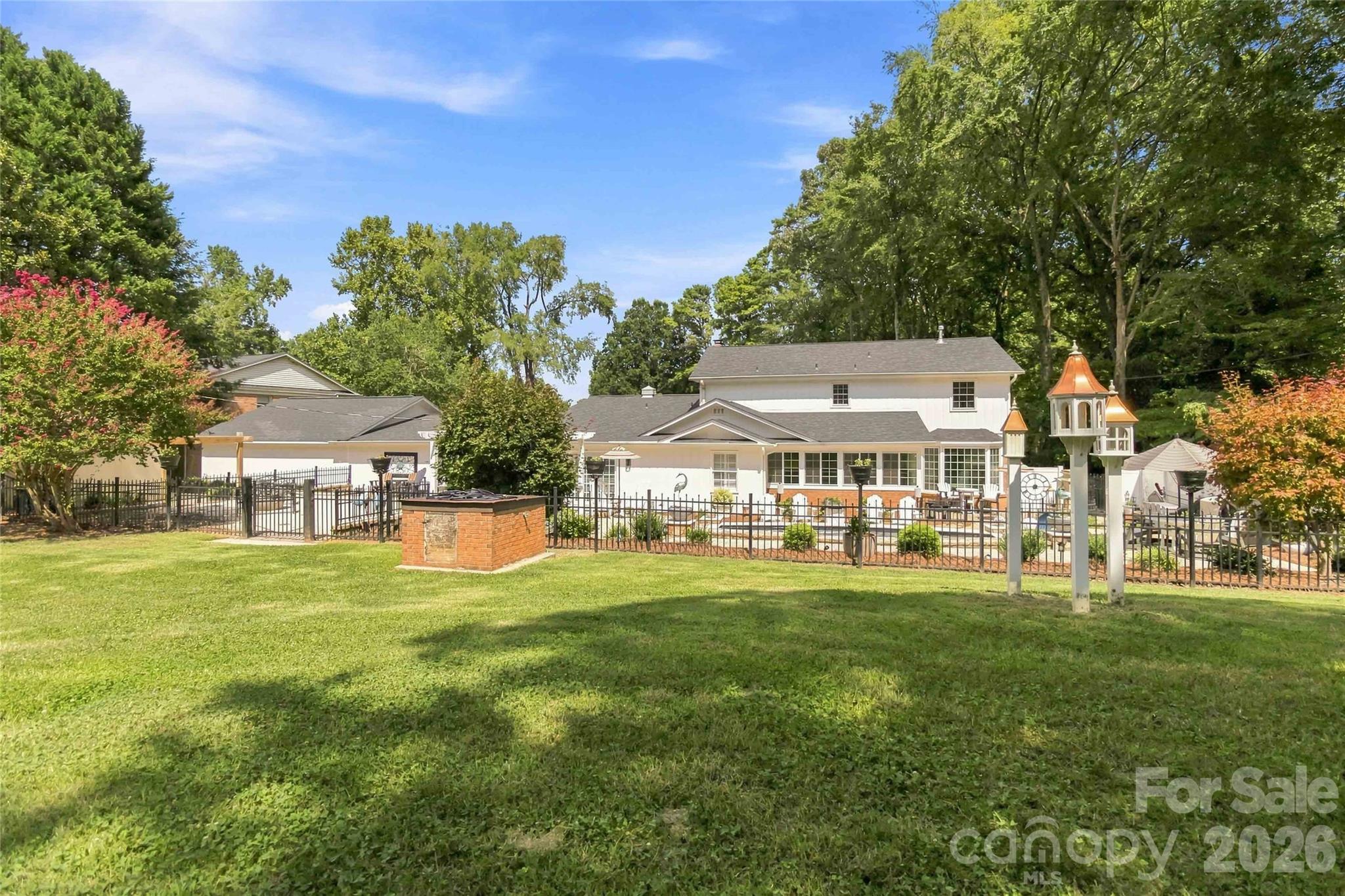 5417 Lebanon Road — Mint Hill