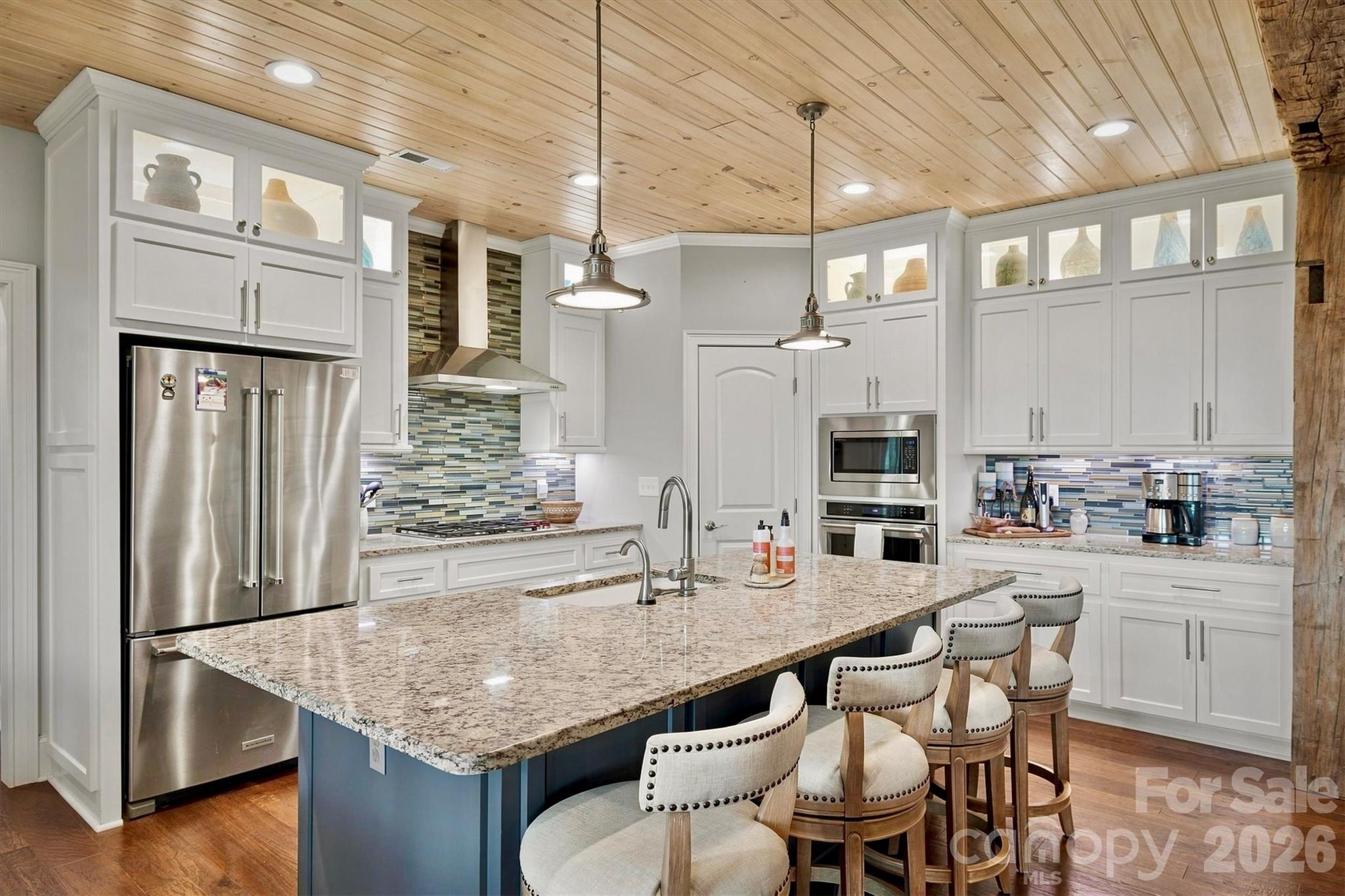 5504 Cedar Cove Way — Lenoir