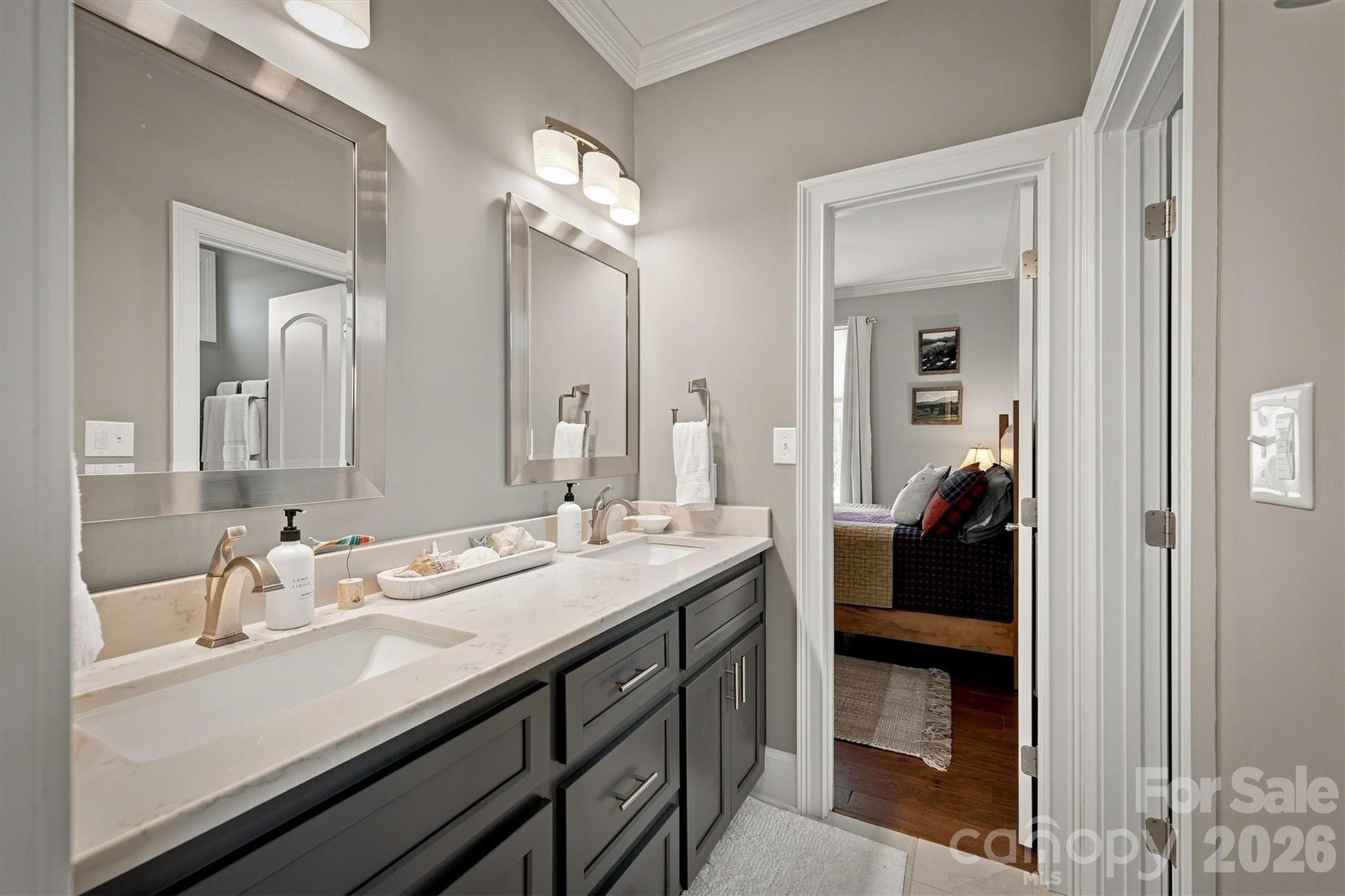 5504 Cedar Cove Way — Lenoir