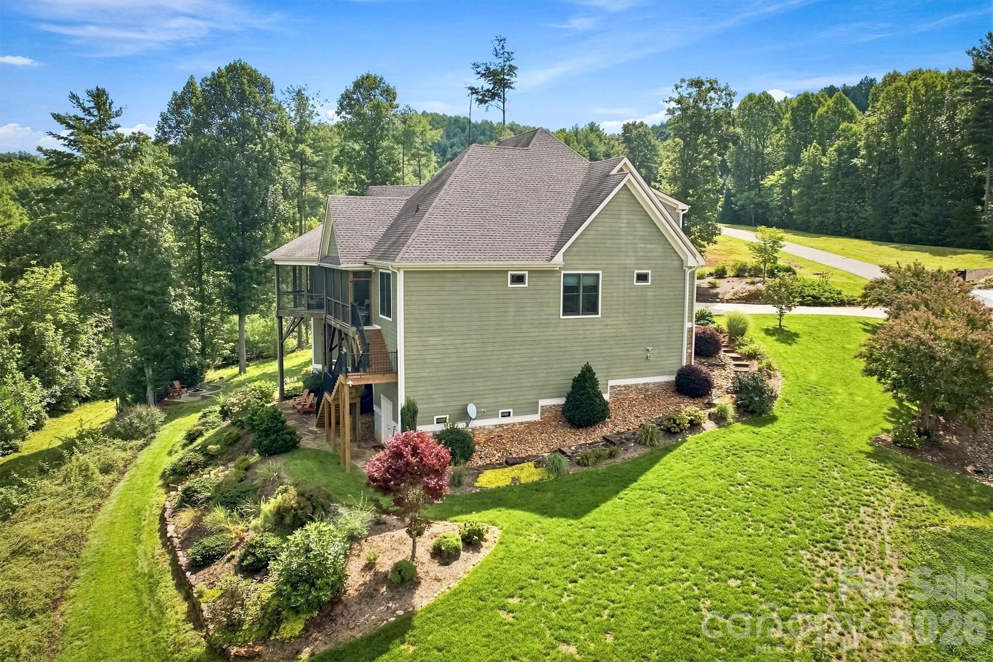 5504 Cedar Cove Way — Lenoir