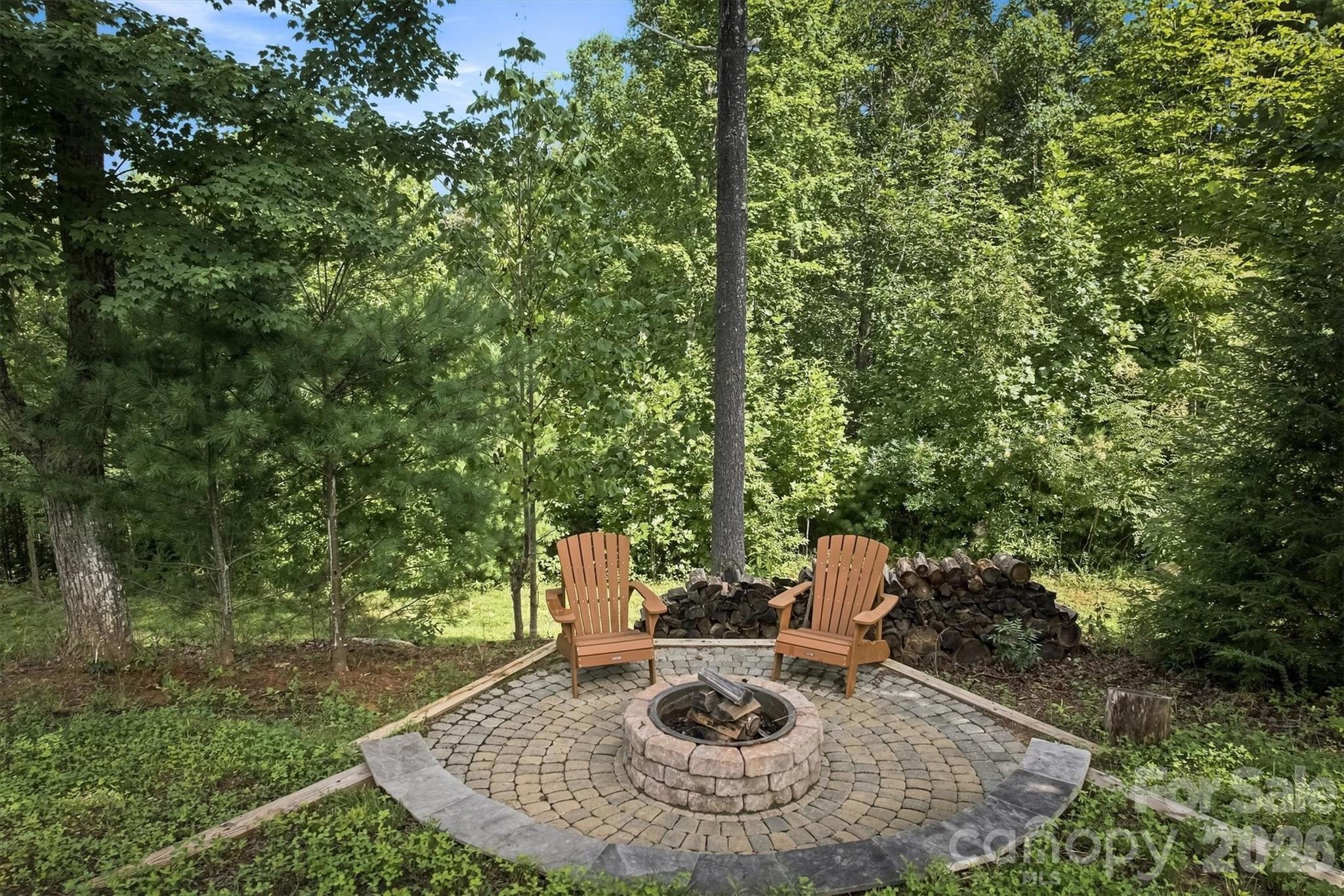 5504 Cedar Cove Way — Lenoir
