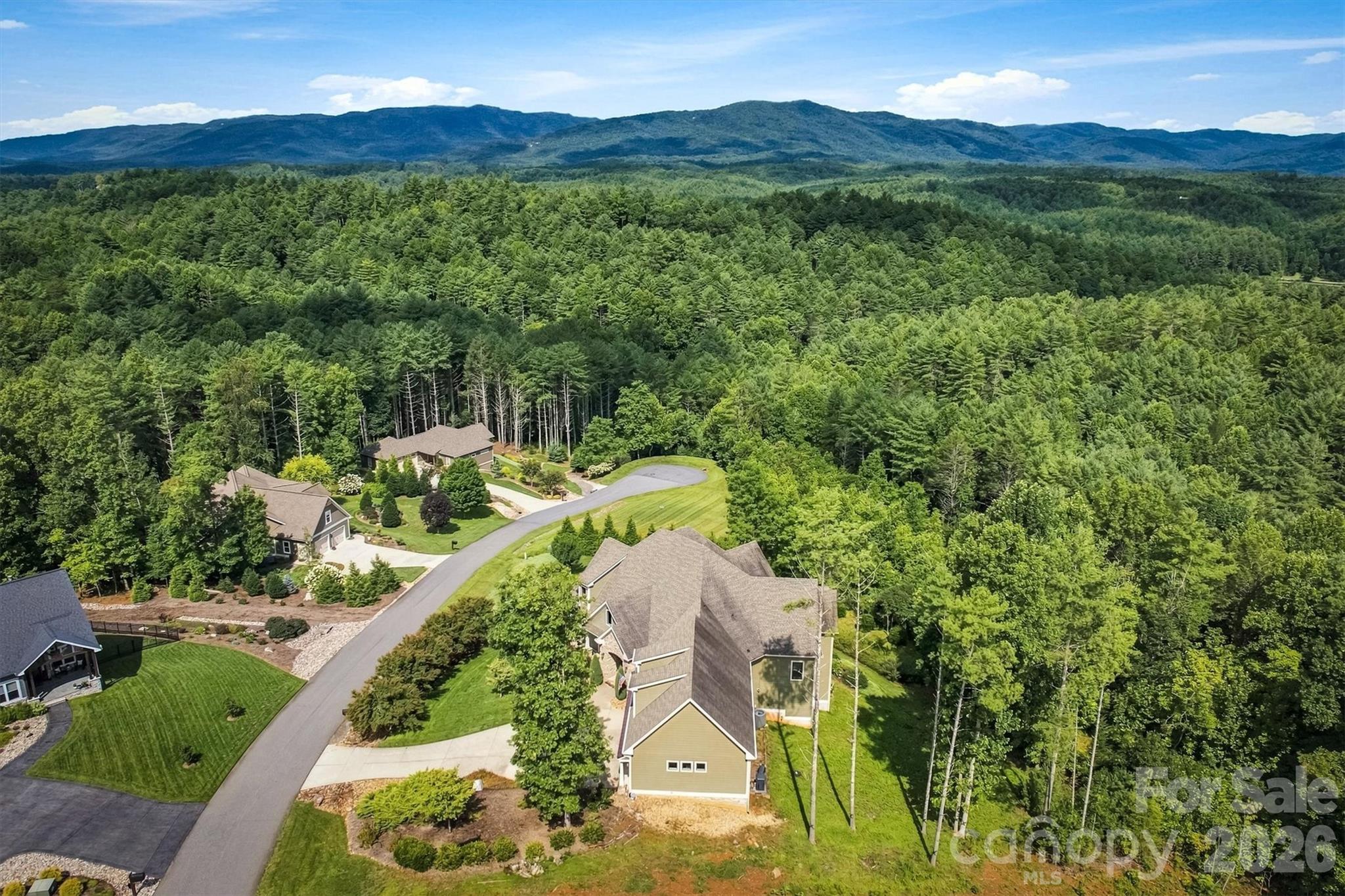 5504 Cedar Cove Way — Lenoir