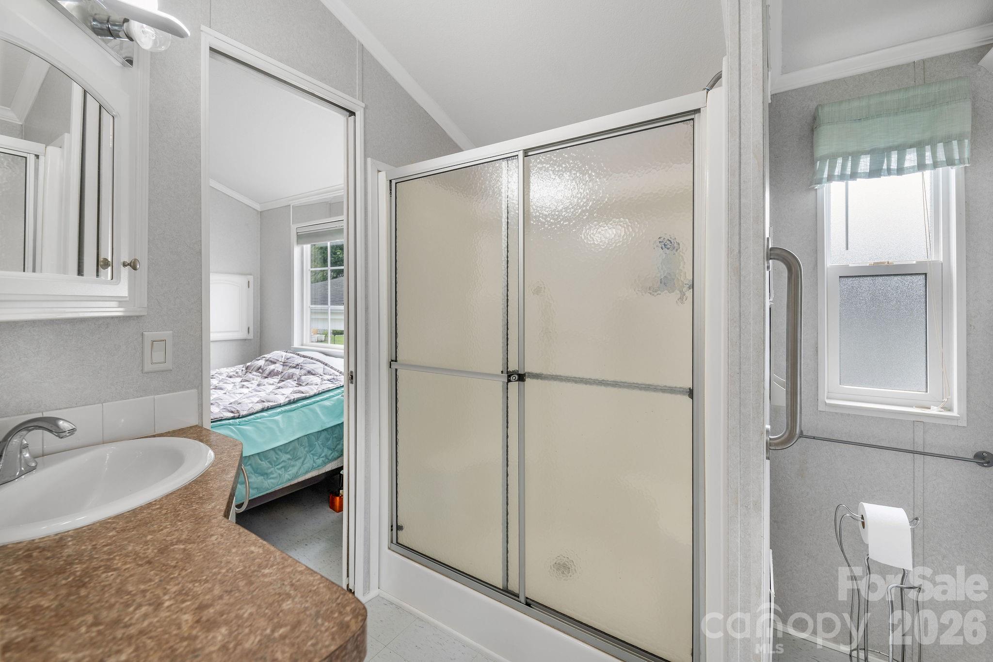 53 Strollers Lane — Waynesville