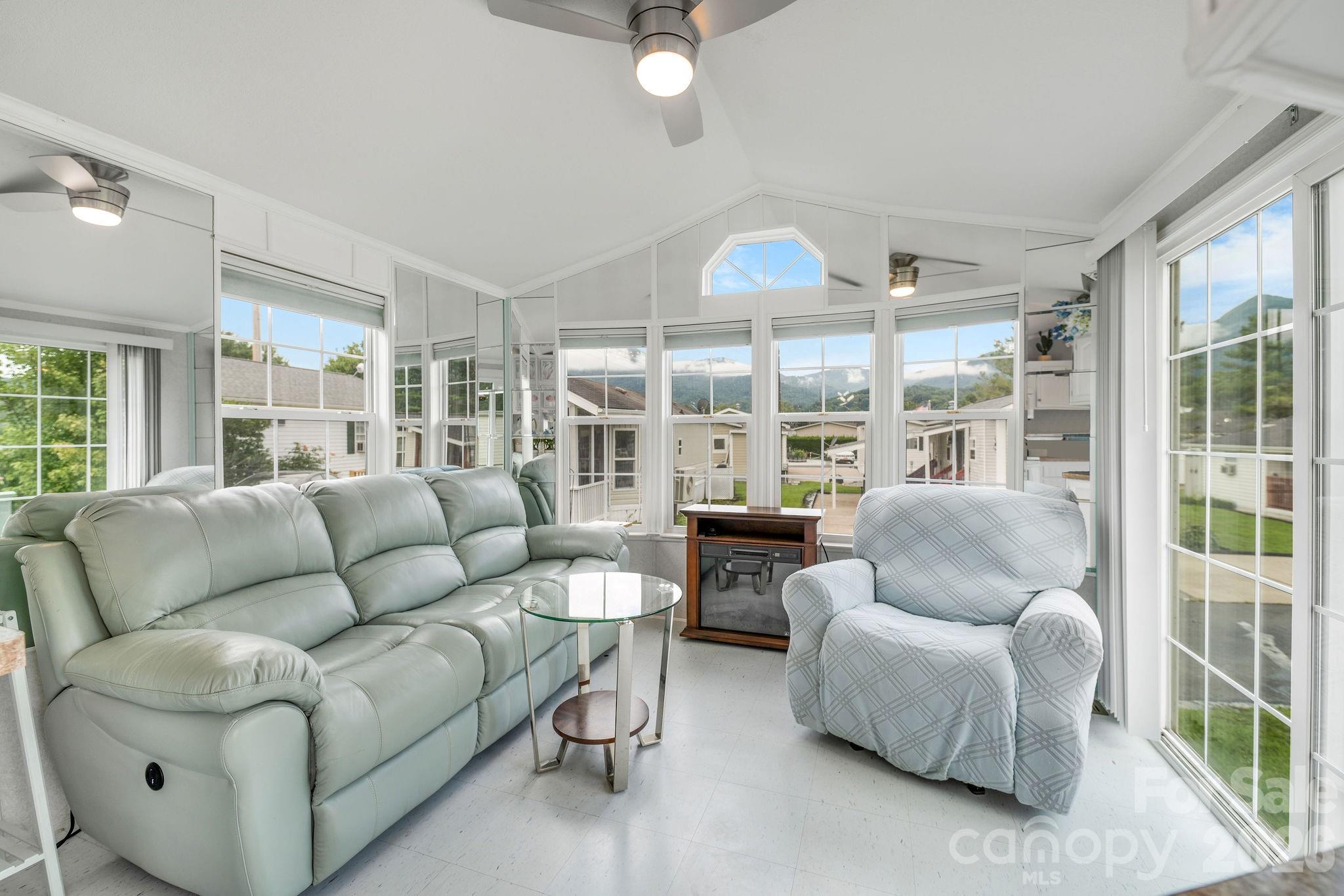 53 Strollers Lane — Waynesville