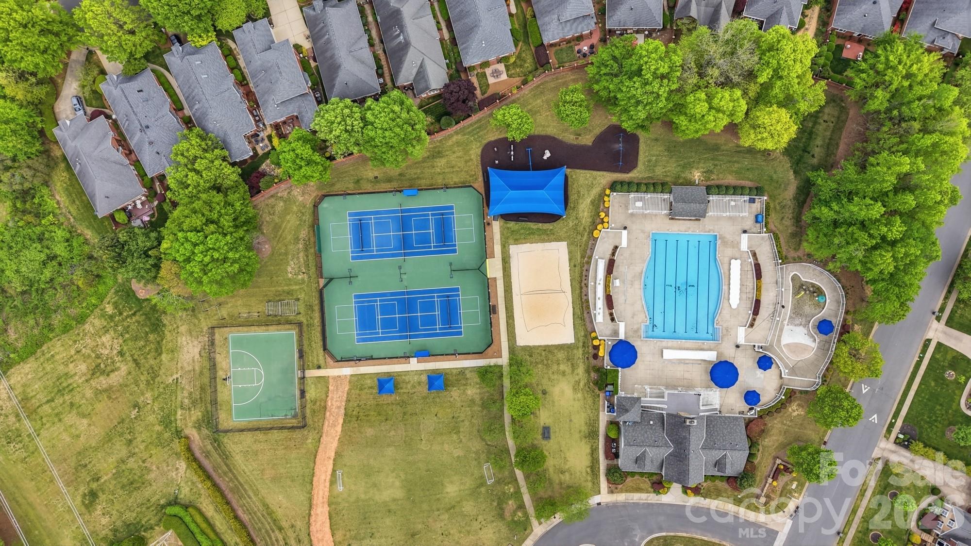 7724 Dinniston Drive — Huntersville