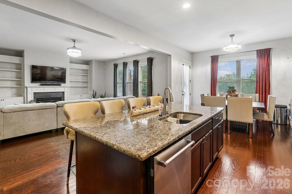 3125 Kennys Street — Pineville