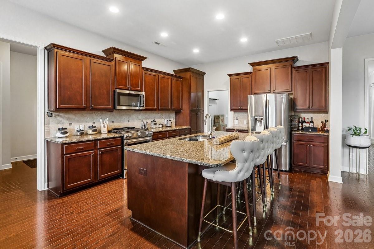 3125 Kennys Street — Pineville