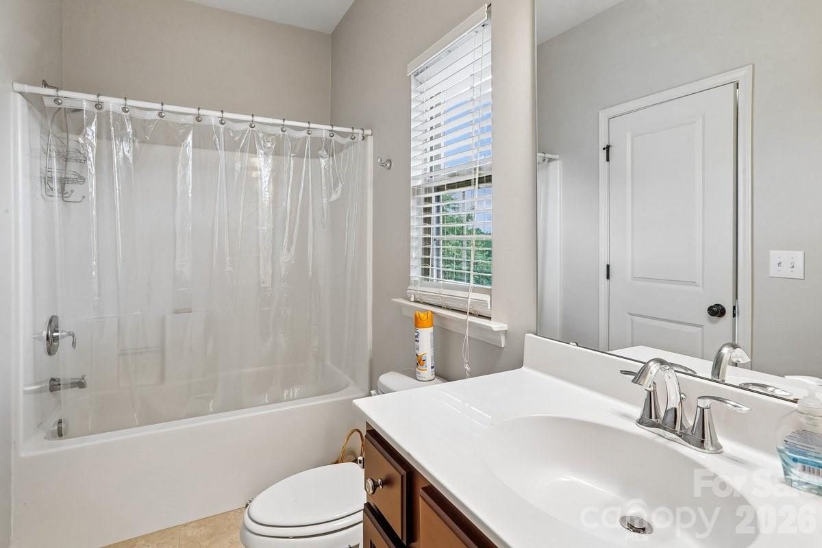 3125 Kennys Street — Pineville