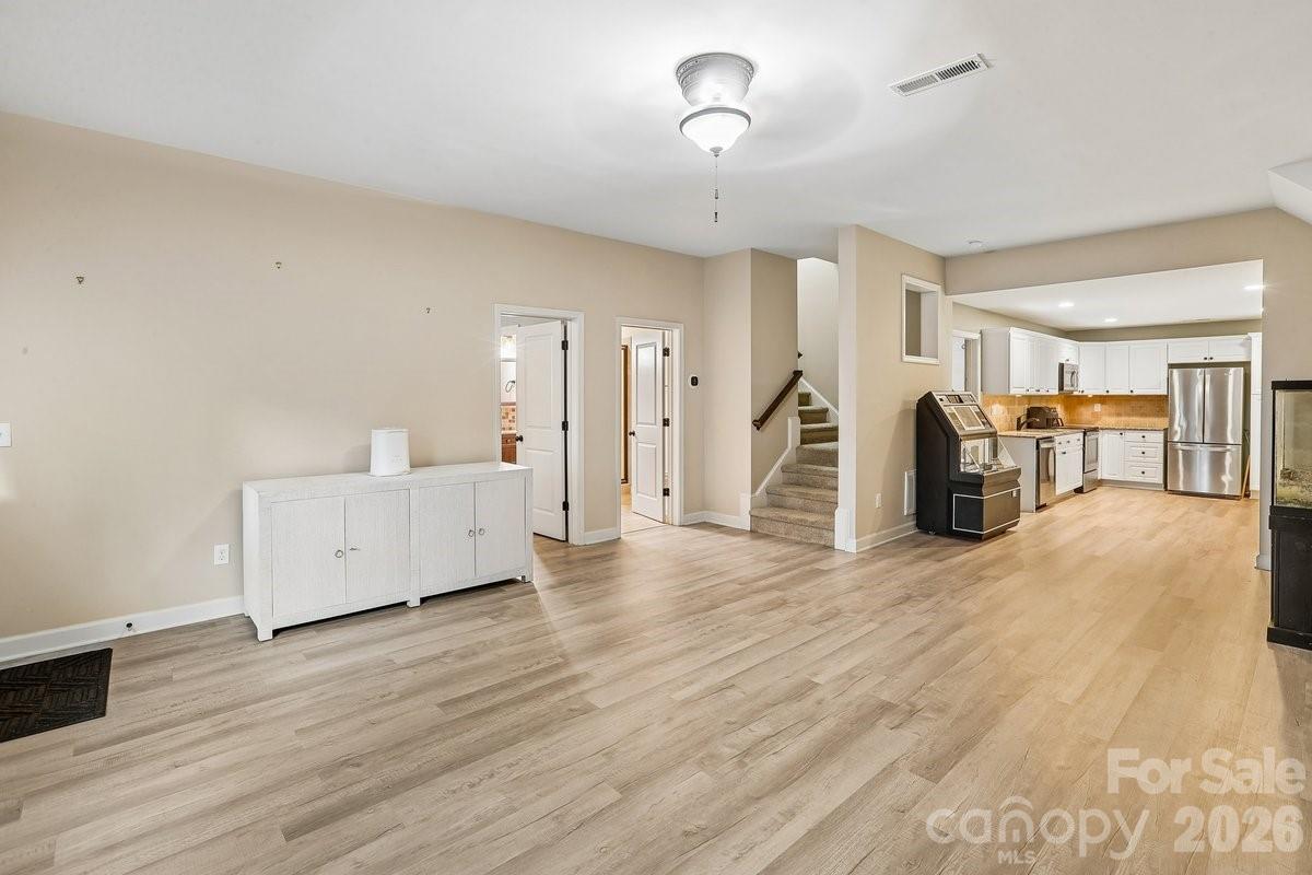 3125 Kennys Street — Pineville