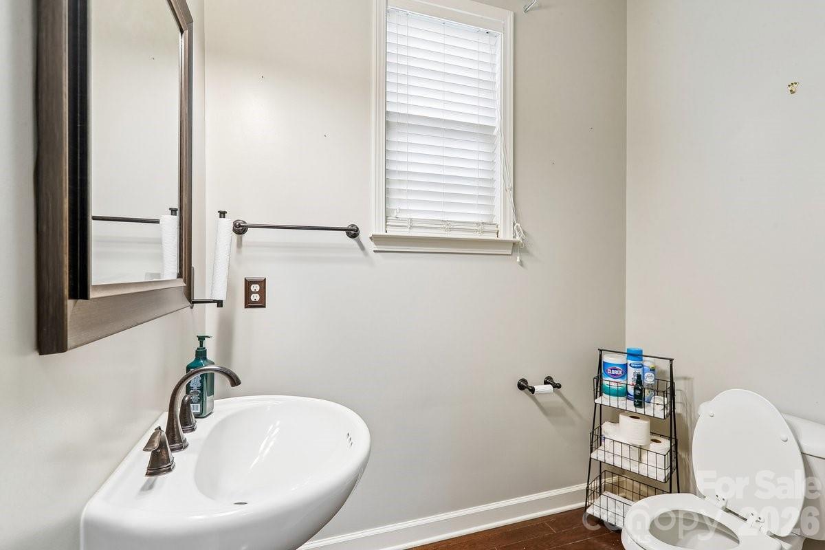 3125 Kennys Street — Pineville