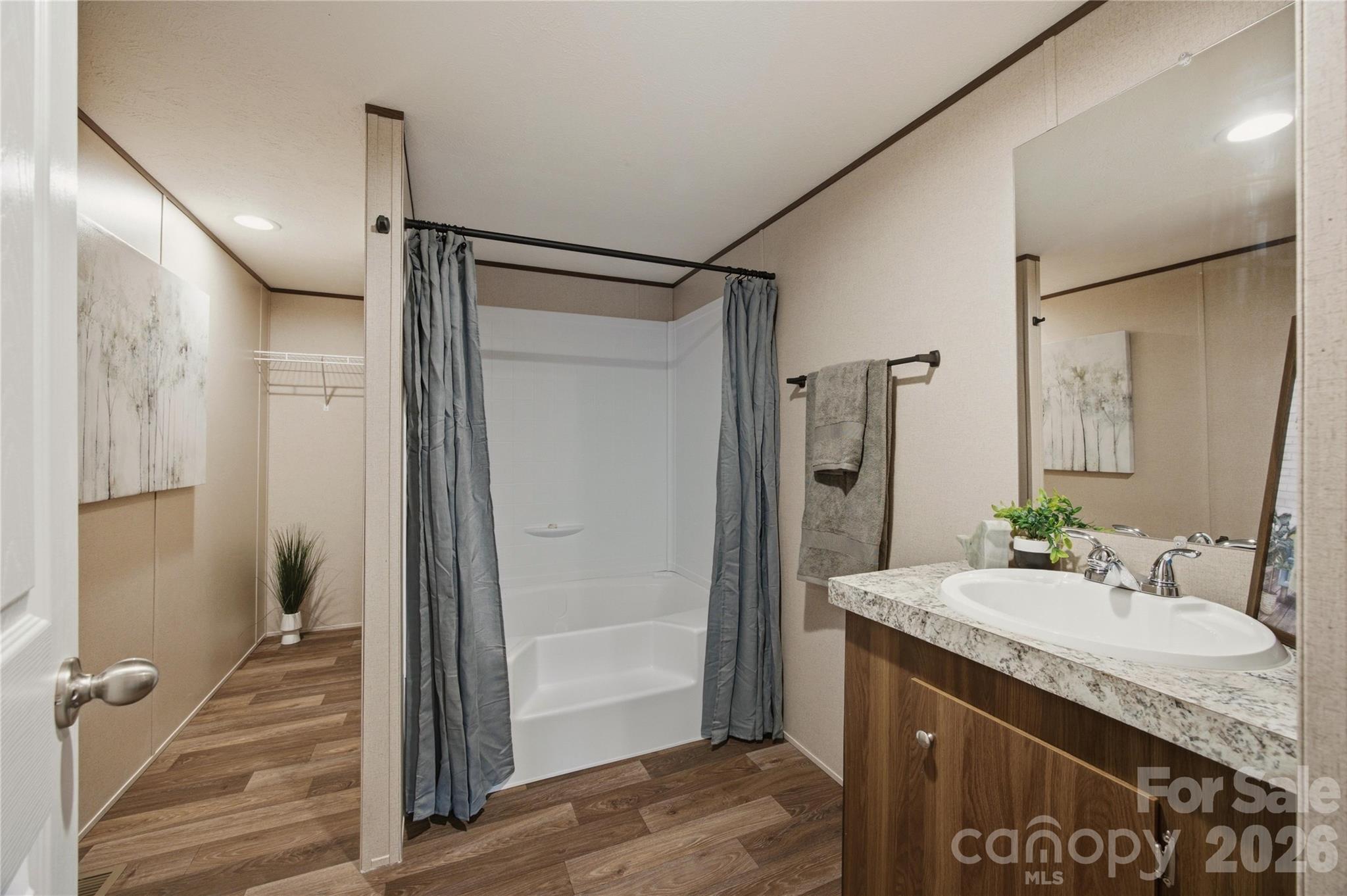 3150 Mariposa Lane — Morganton