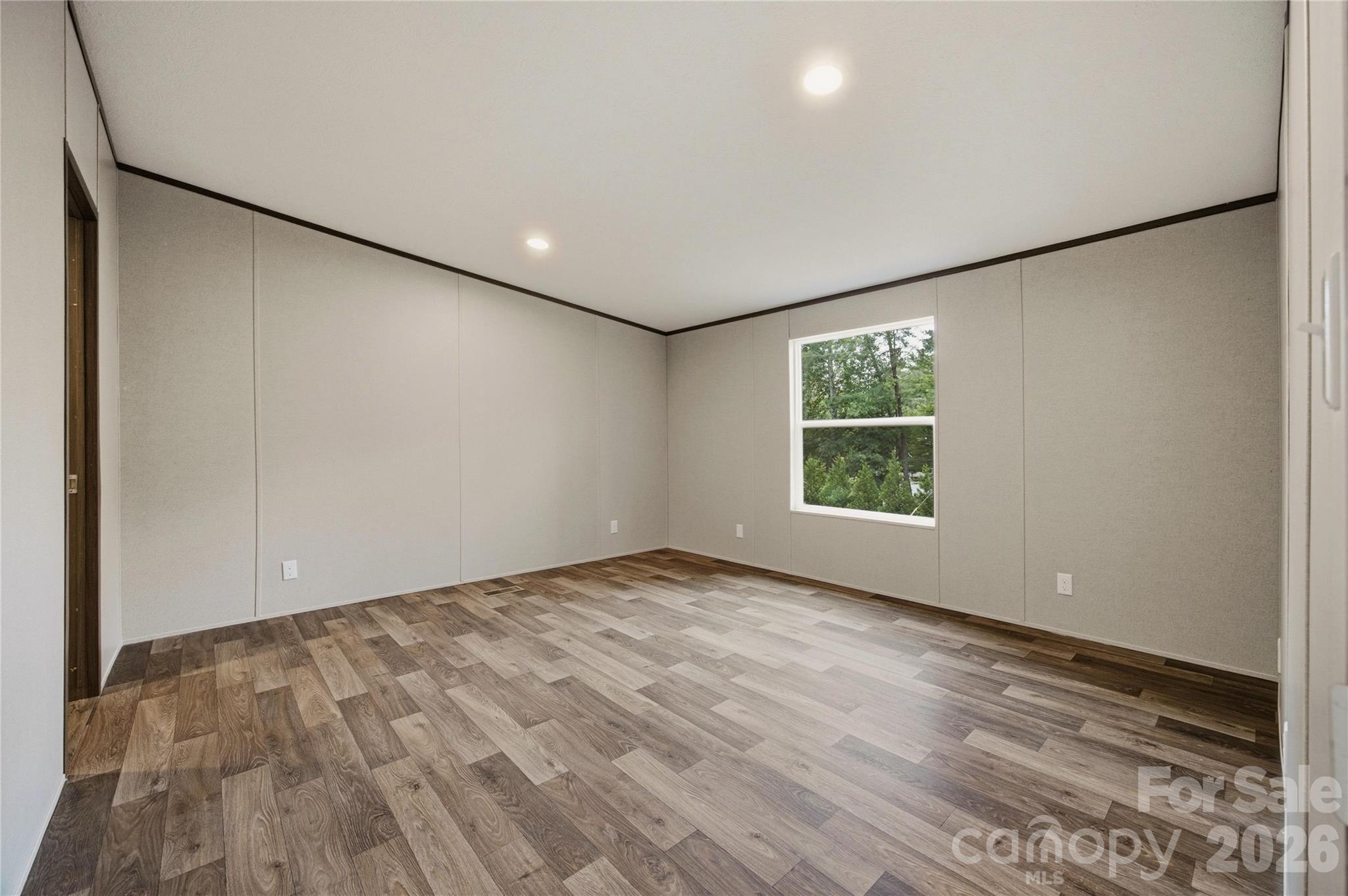 3150 Mariposa Lane — Morganton