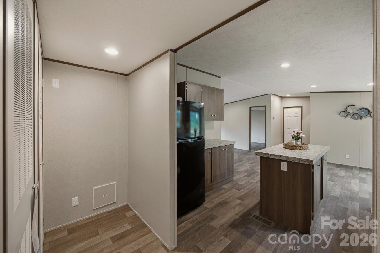 3150 Mariposa Lane — Morganton