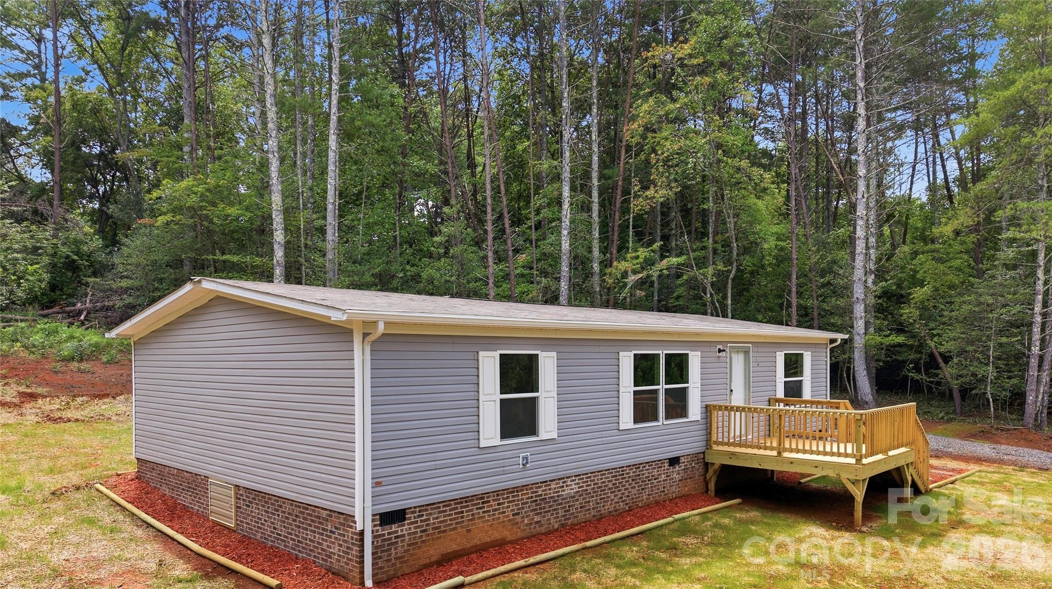 3150 Mariposa Lane — Morganton