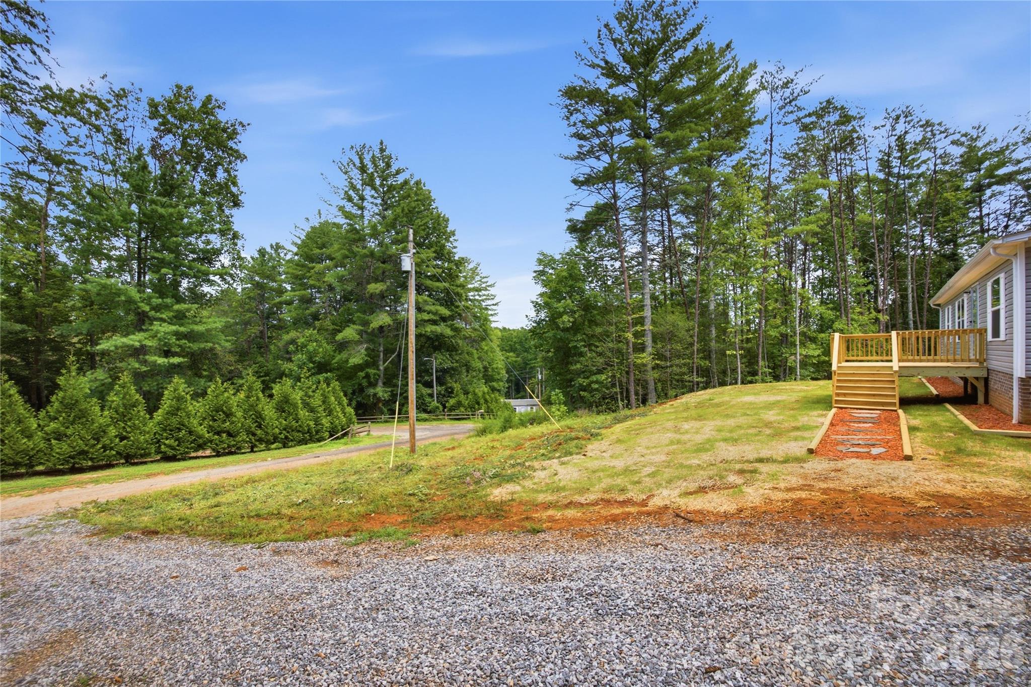 3150 Mariposa Lane — Morganton