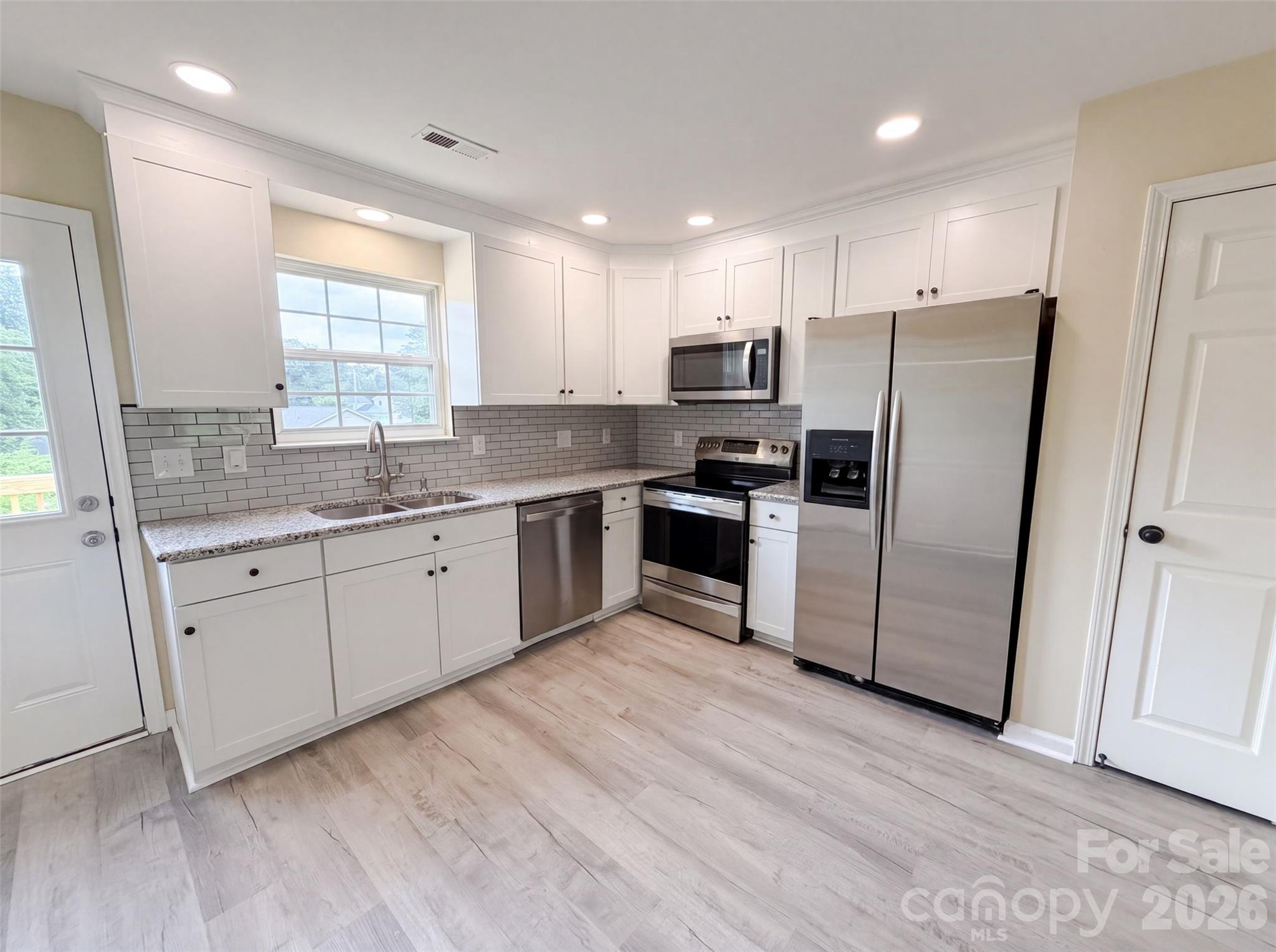 605 W Highway 161 Highway — Bessemer City