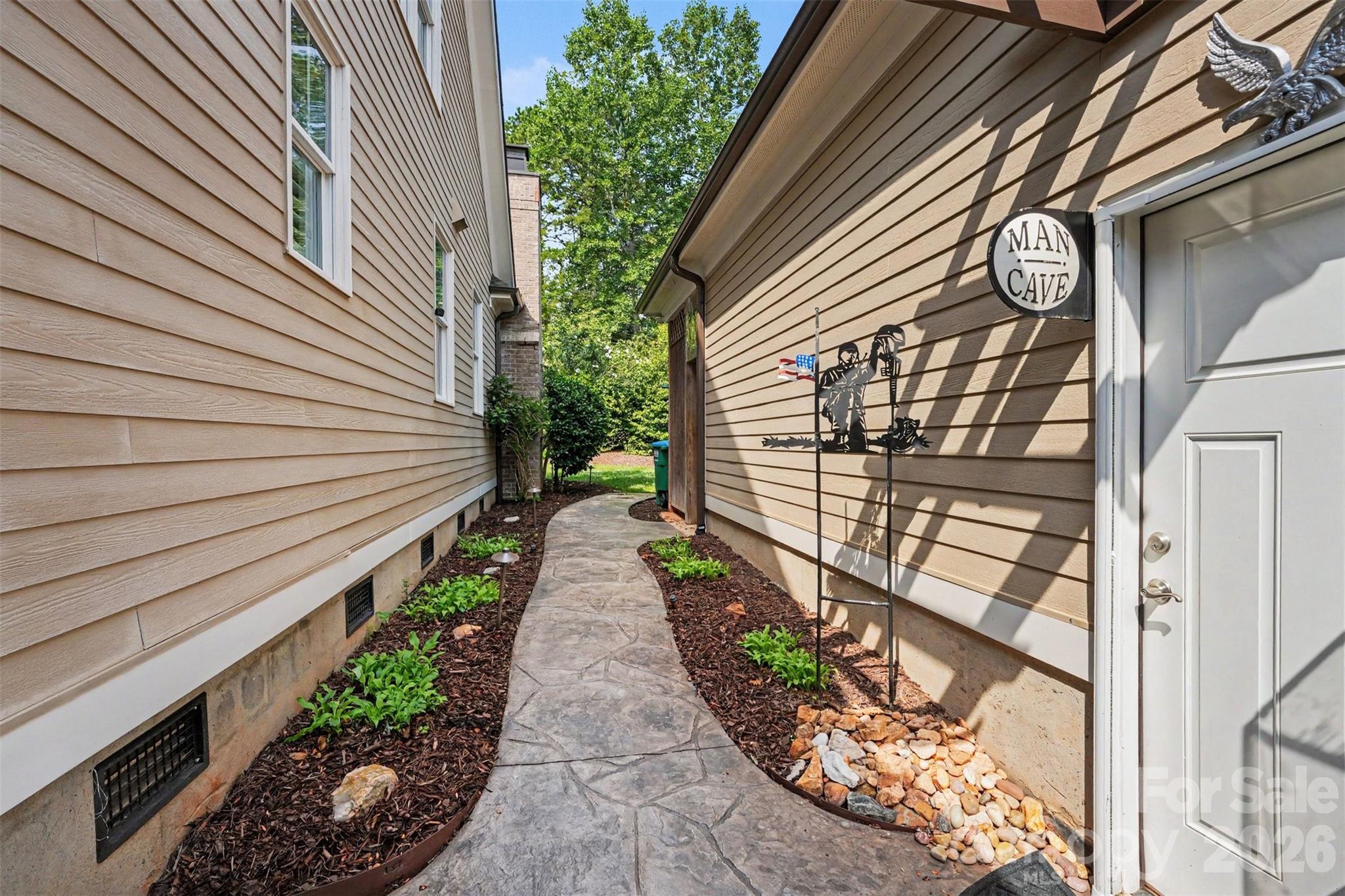 120 Silver Lake Trail — Mooresville