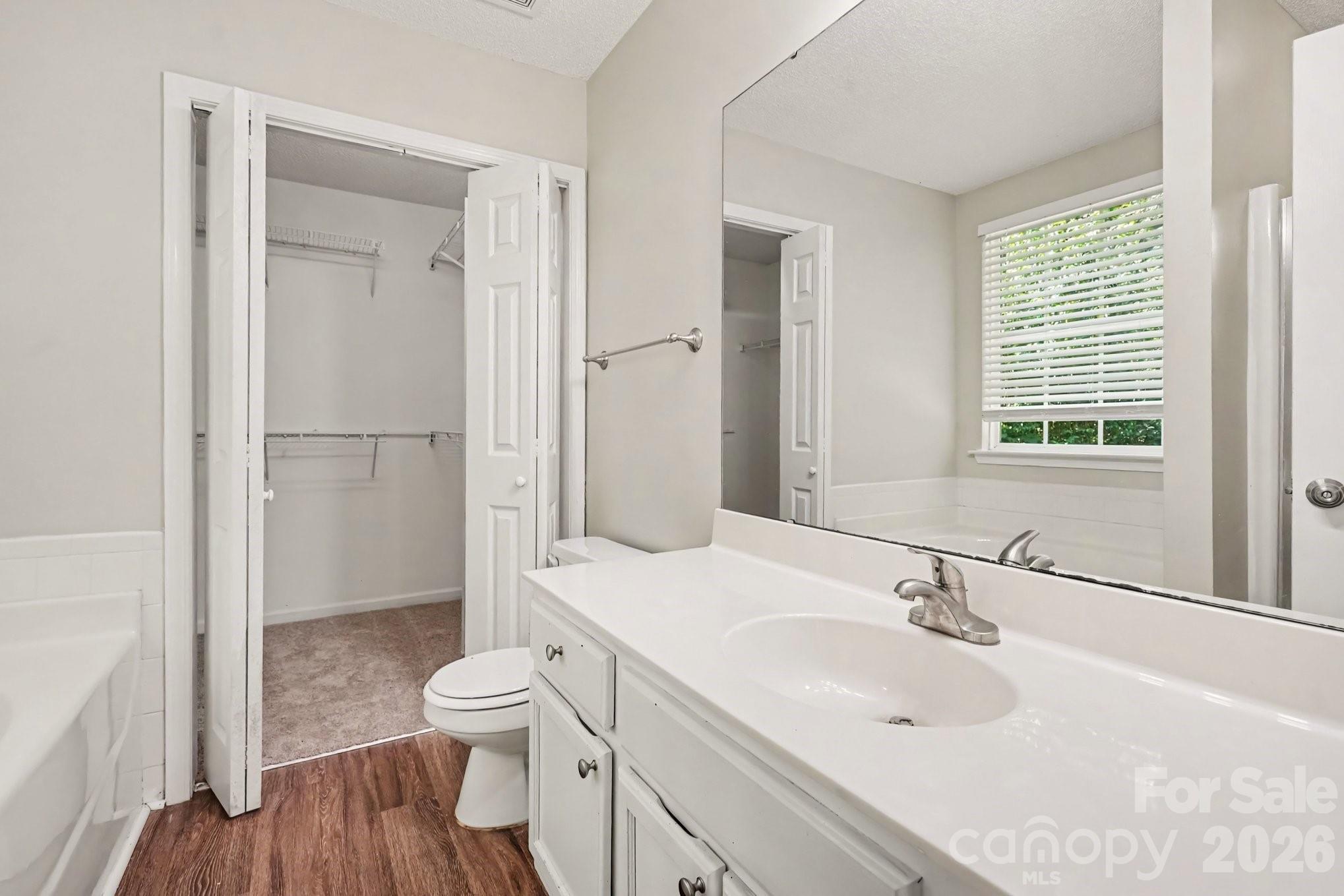 9819 Veronica Drive — Charlotte