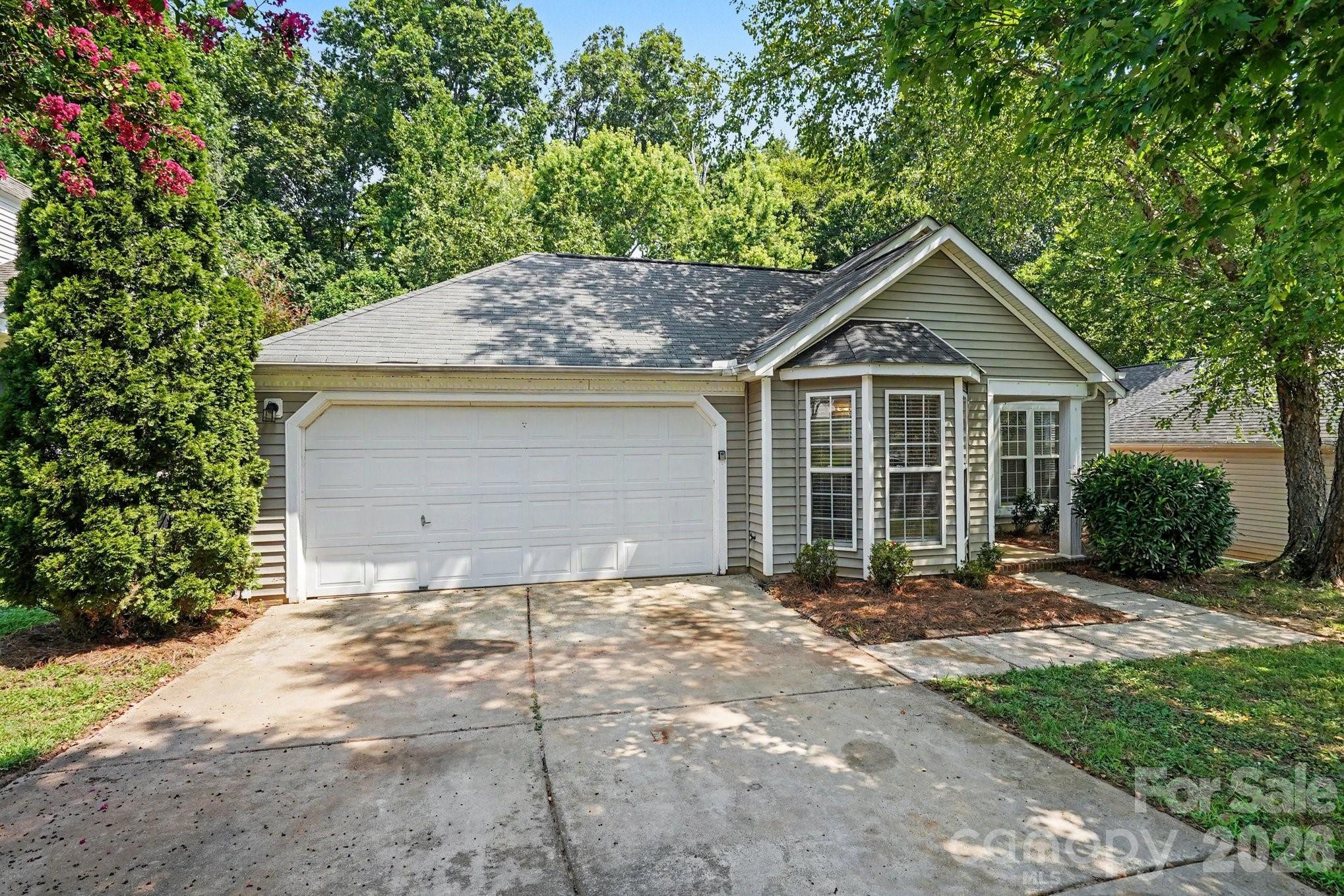 9819 Veronica Drive — Charlotte