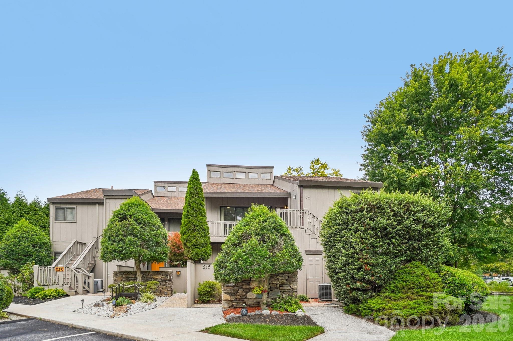 210 Juniper Lane — Hendersonville
