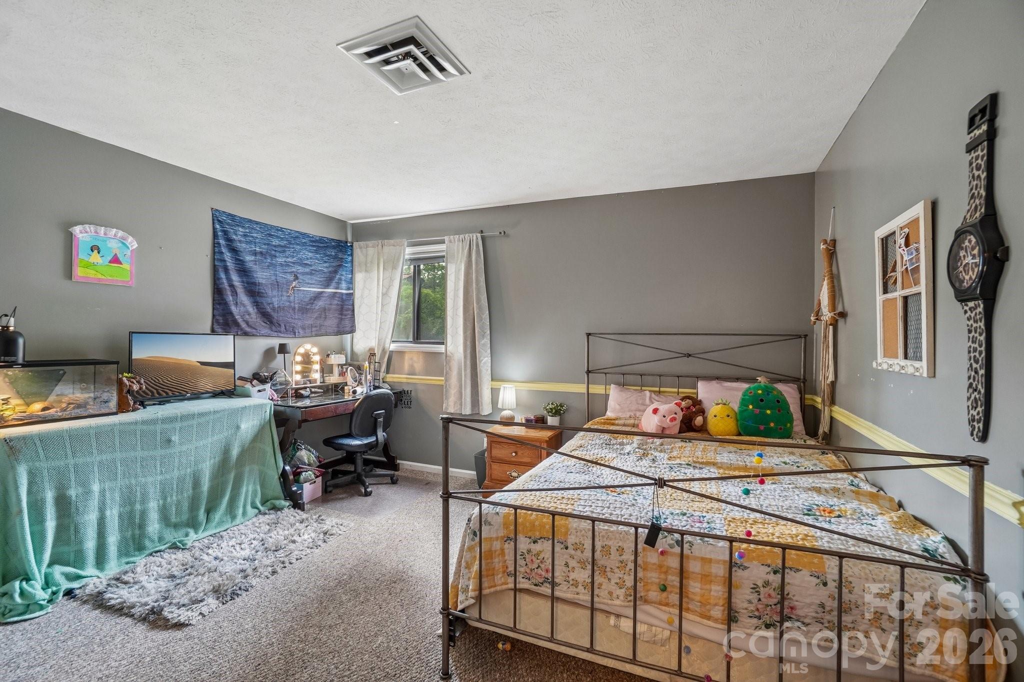 210 Juniper Lane — Hendersonville