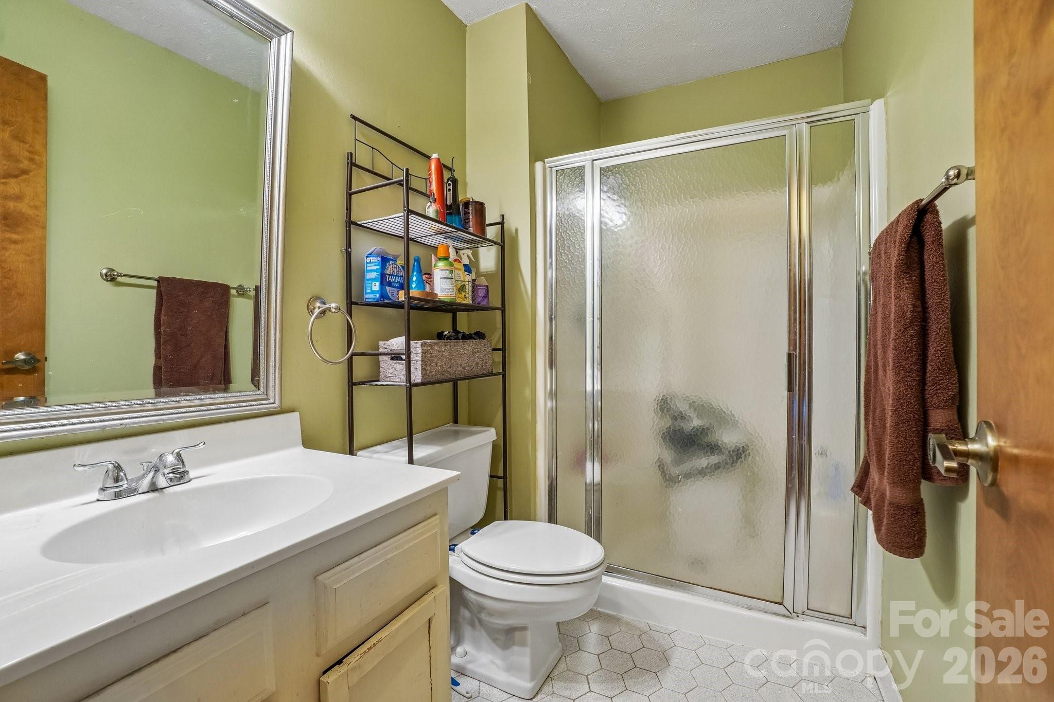 210 Juniper Lane — Hendersonville