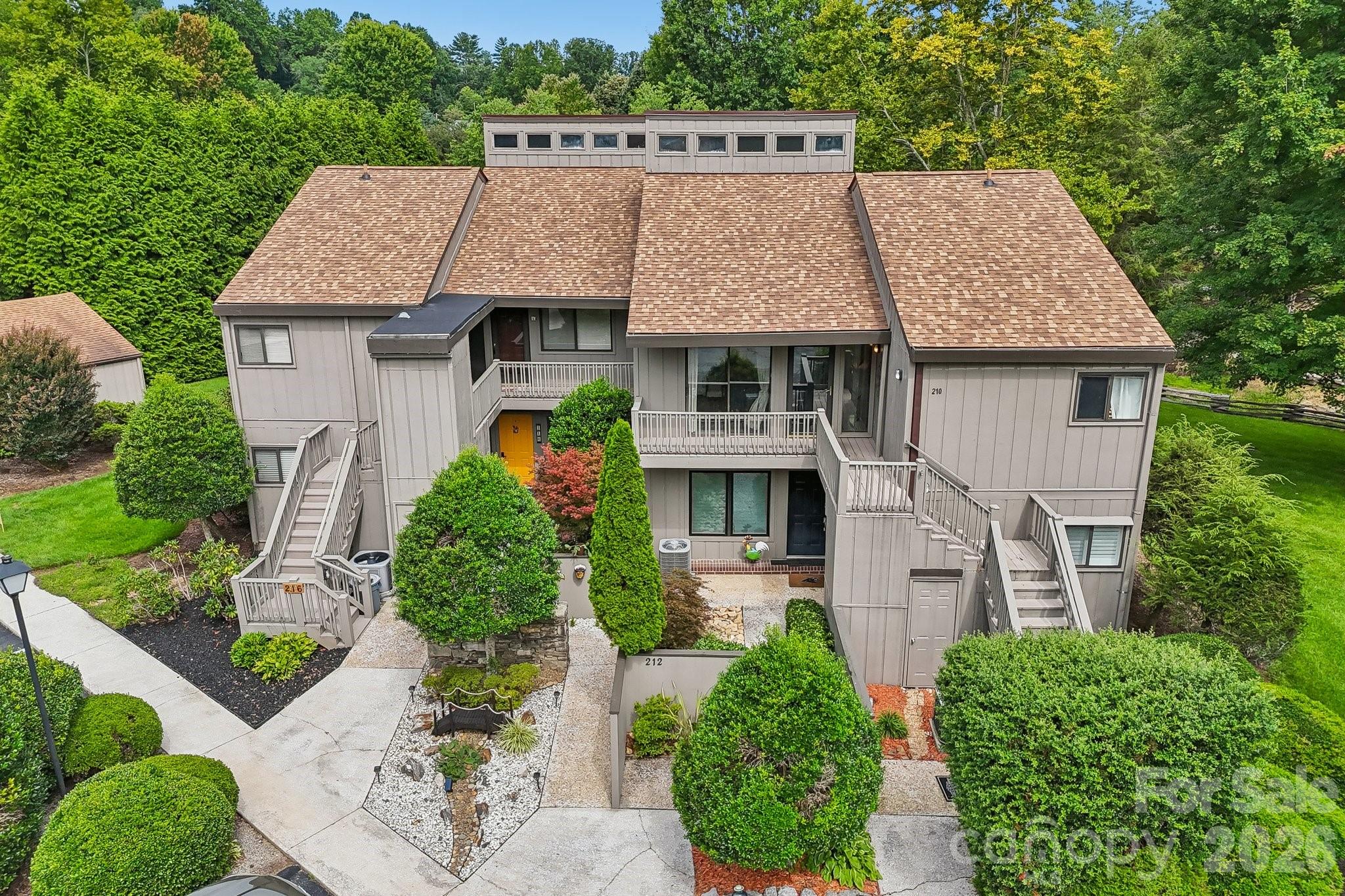210 Juniper Lane — Hendersonville