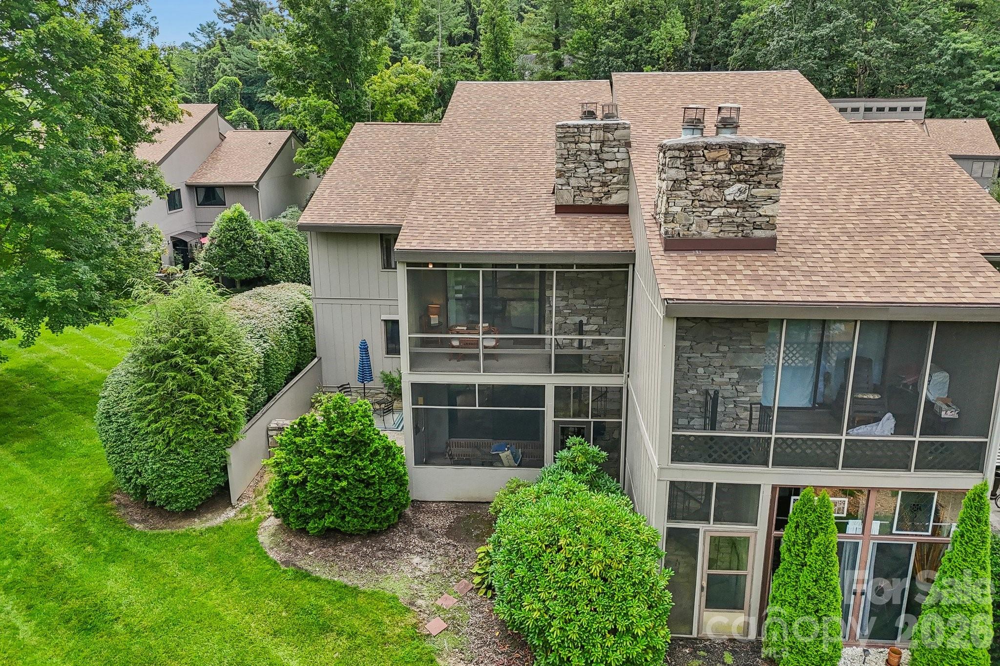 210 Juniper Lane — Hendersonville