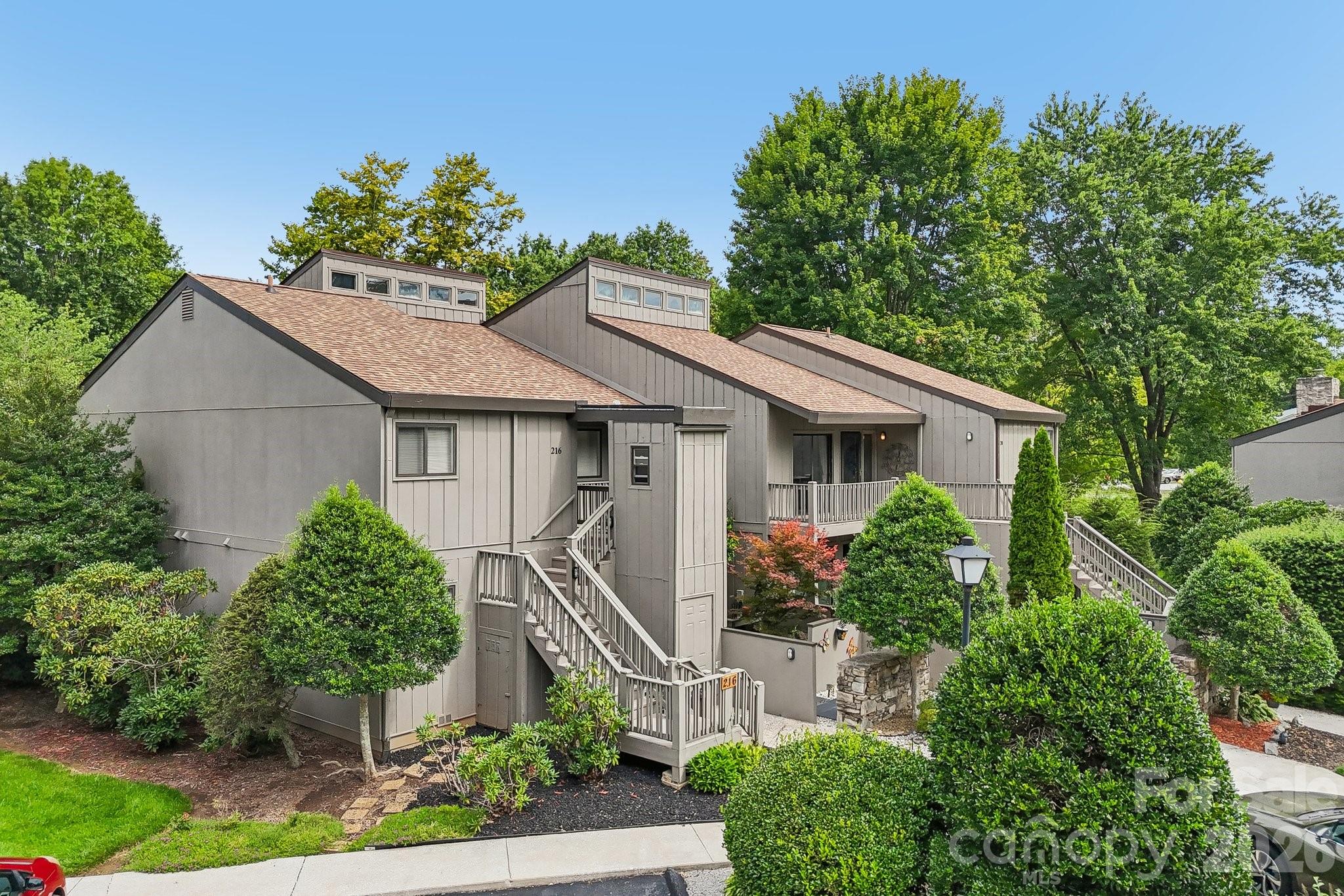 210 Juniper Lane — Hendersonville