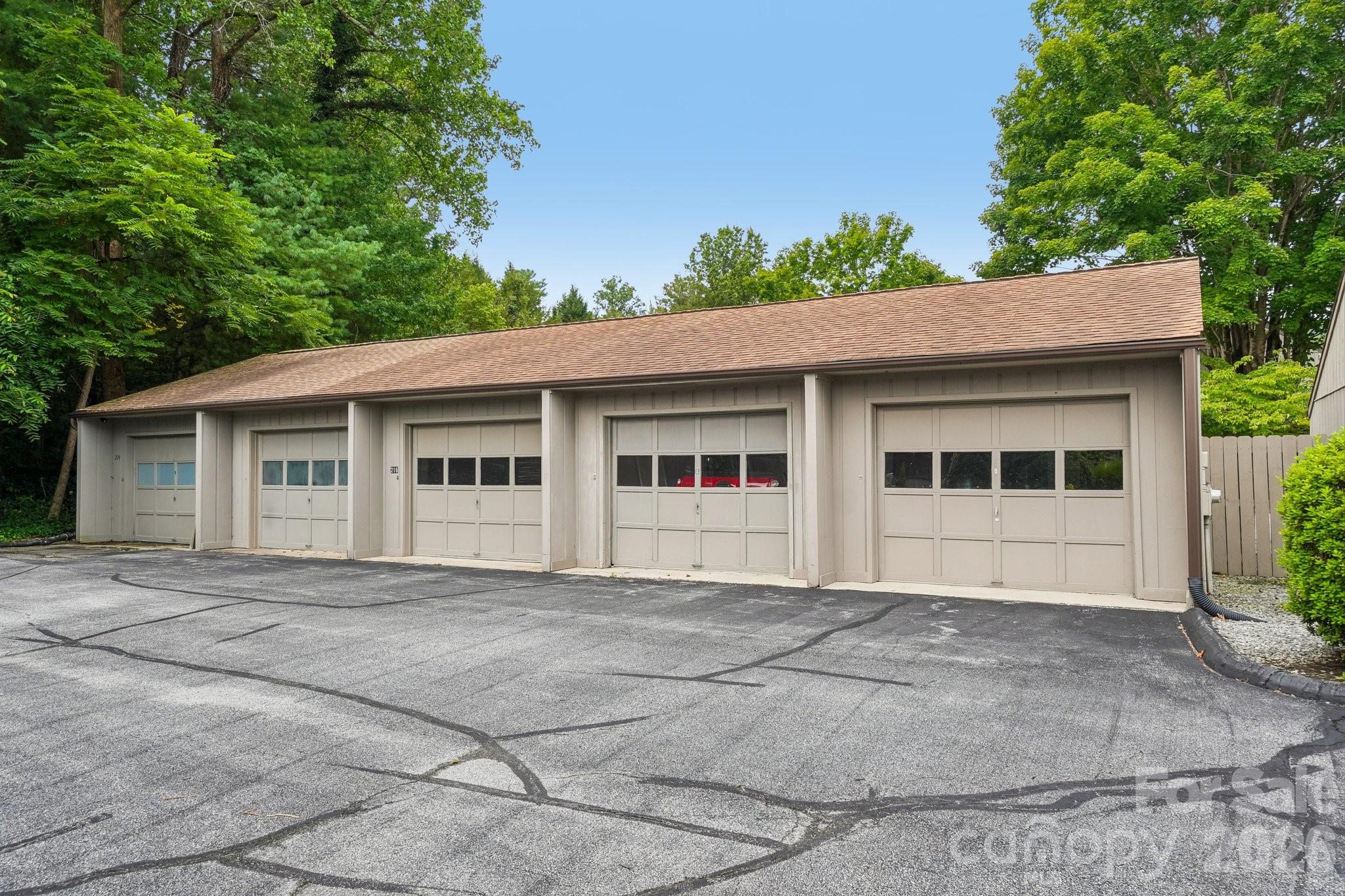 210 Juniper Lane — Hendersonville