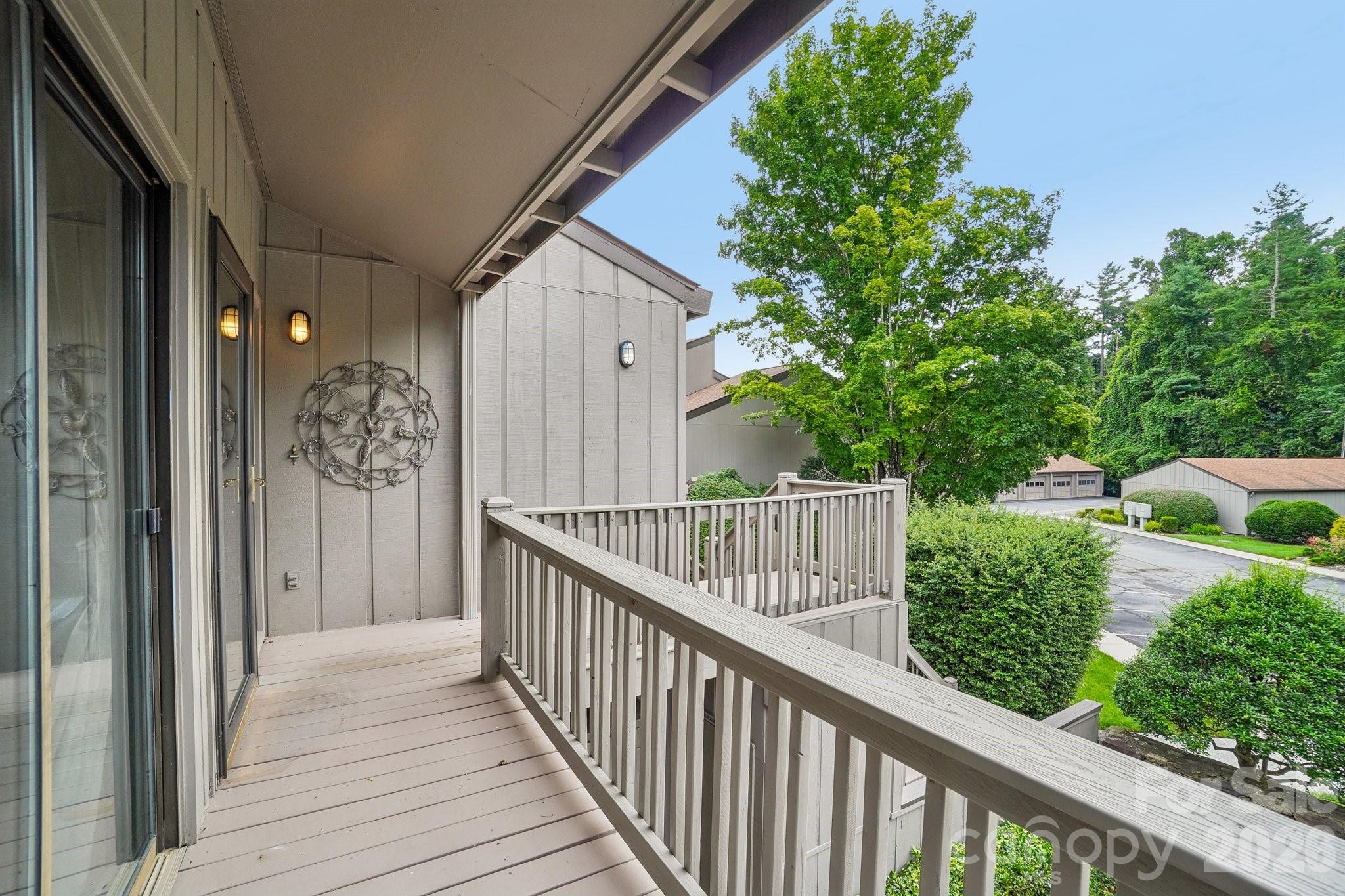 210 Juniper Lane — Hendersonville