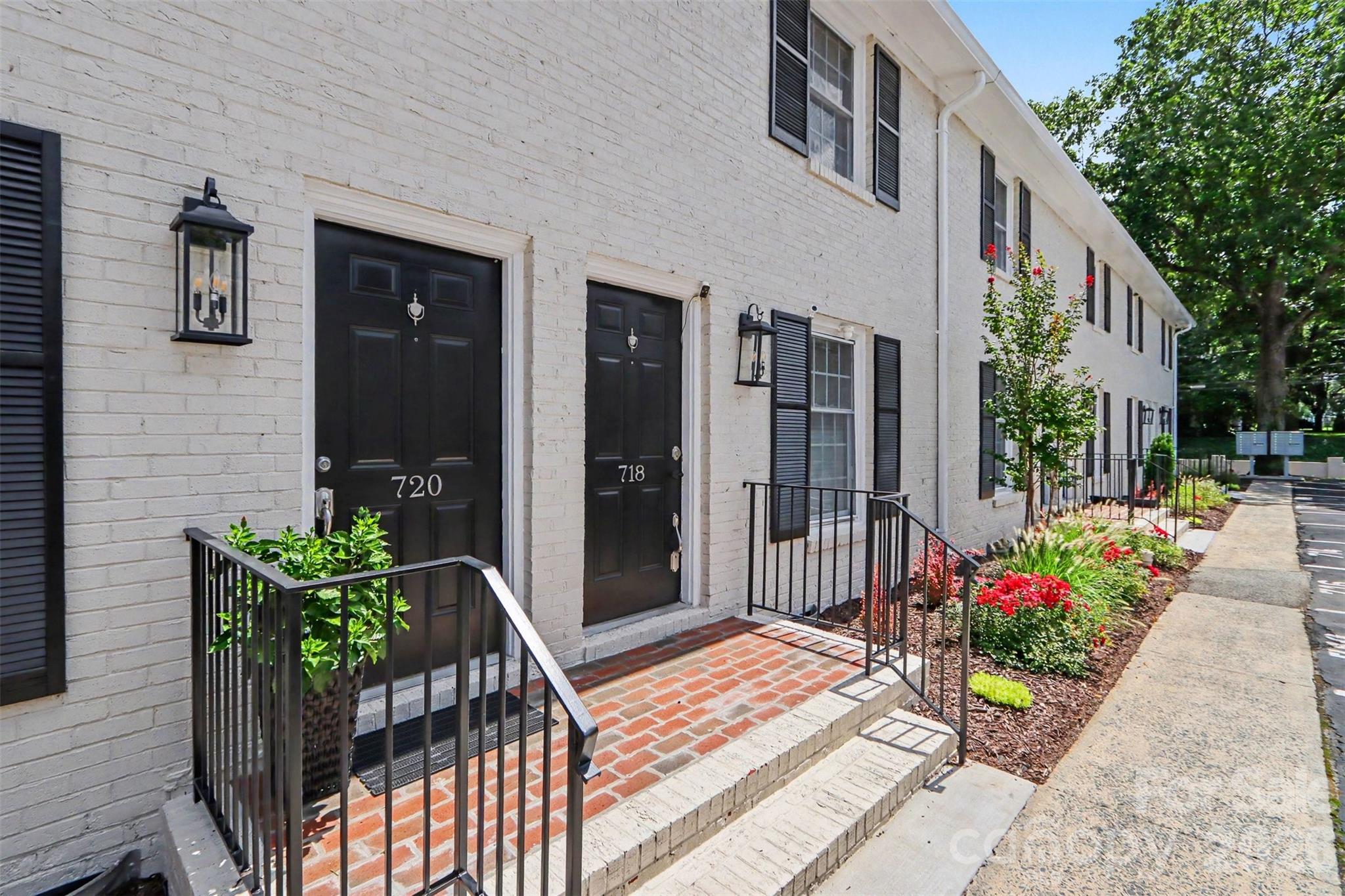718 W Franklin Street — Monroe