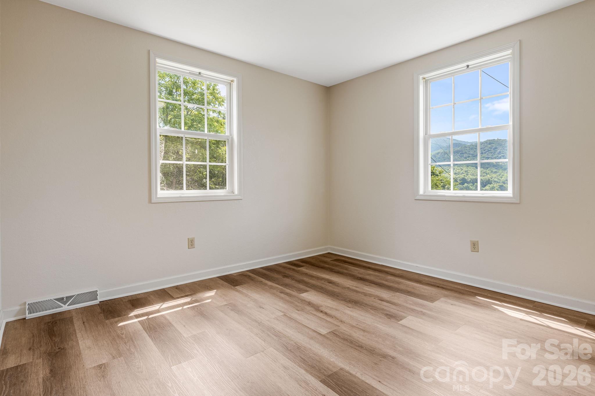 303 Hunter Street — Burnsville