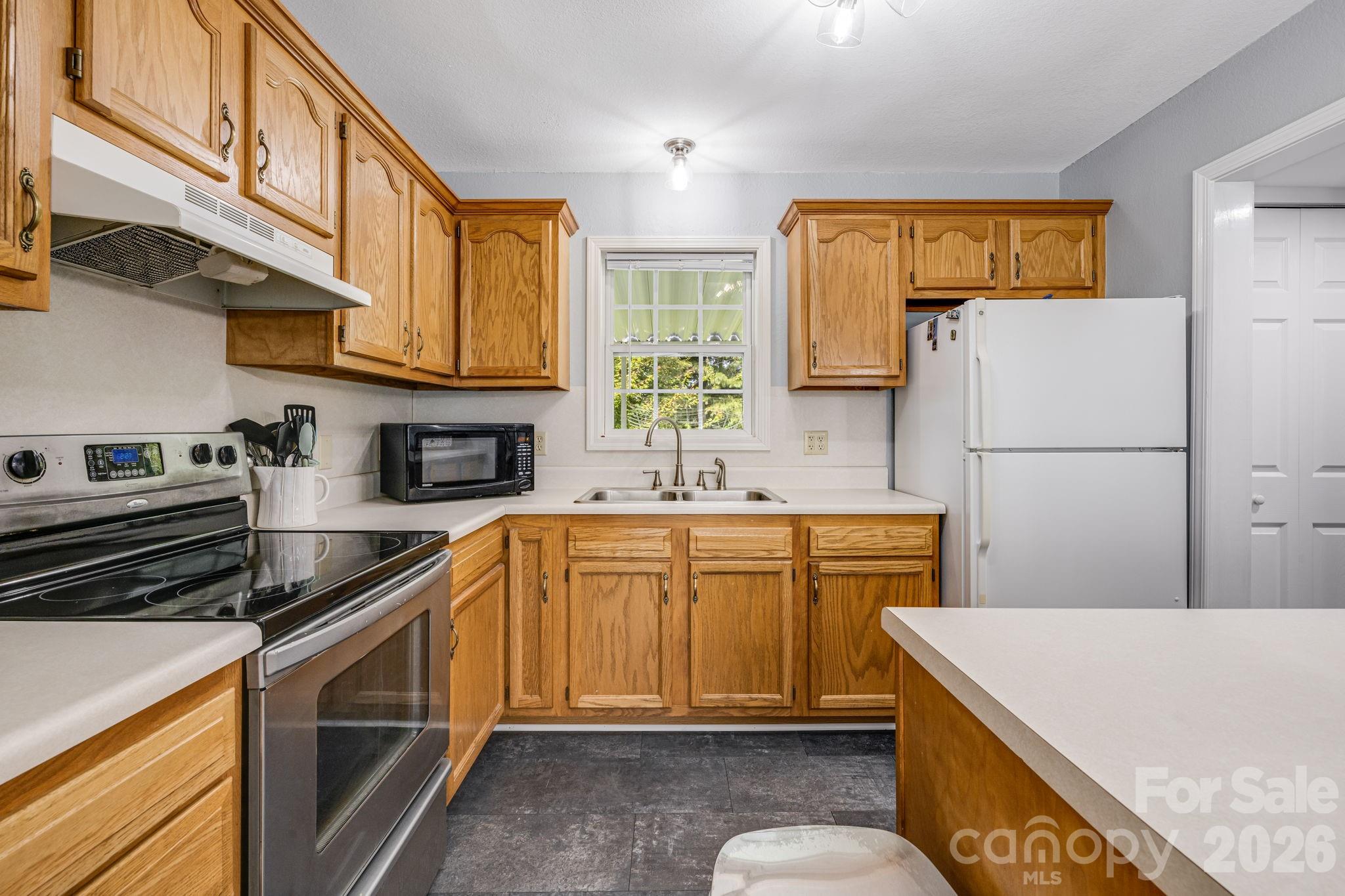 303 Hunter Street — Burnsville