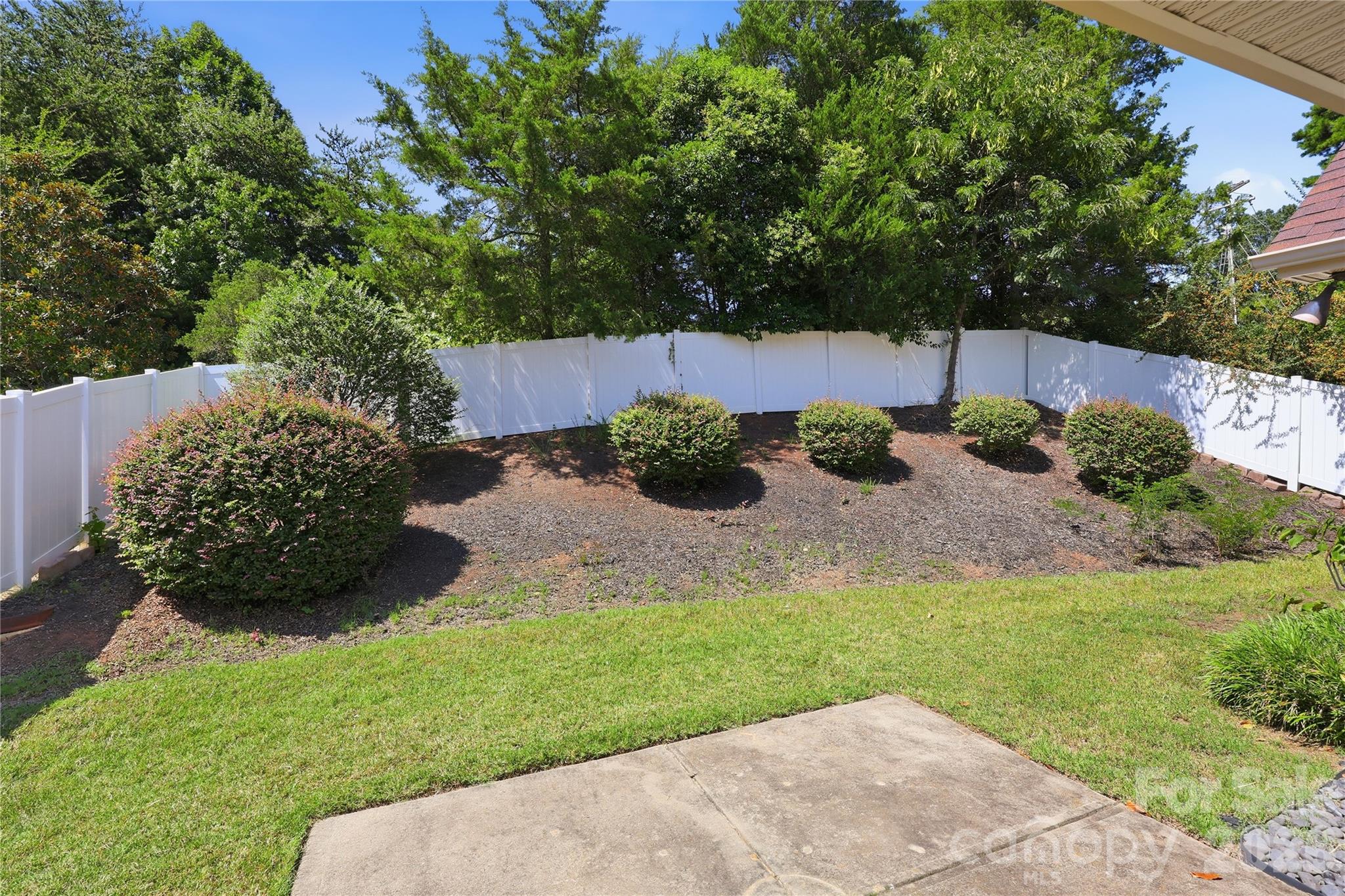 593 Harrison Drive NW — Concord